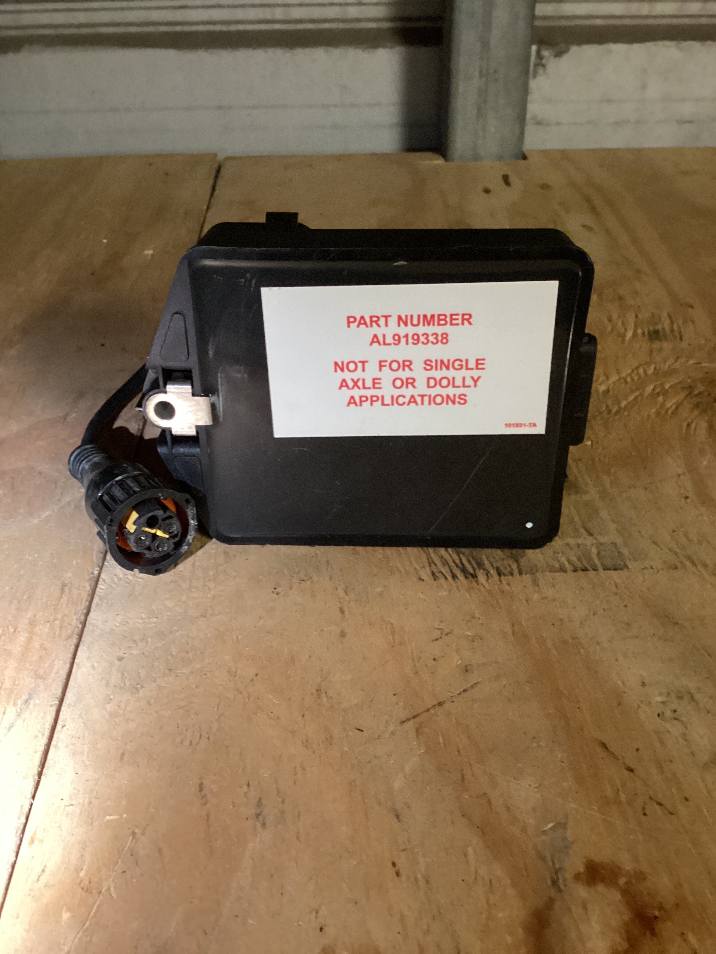USED | ABS ELECTRONIC CONTROL MODULE HALDEX | SKU1,311