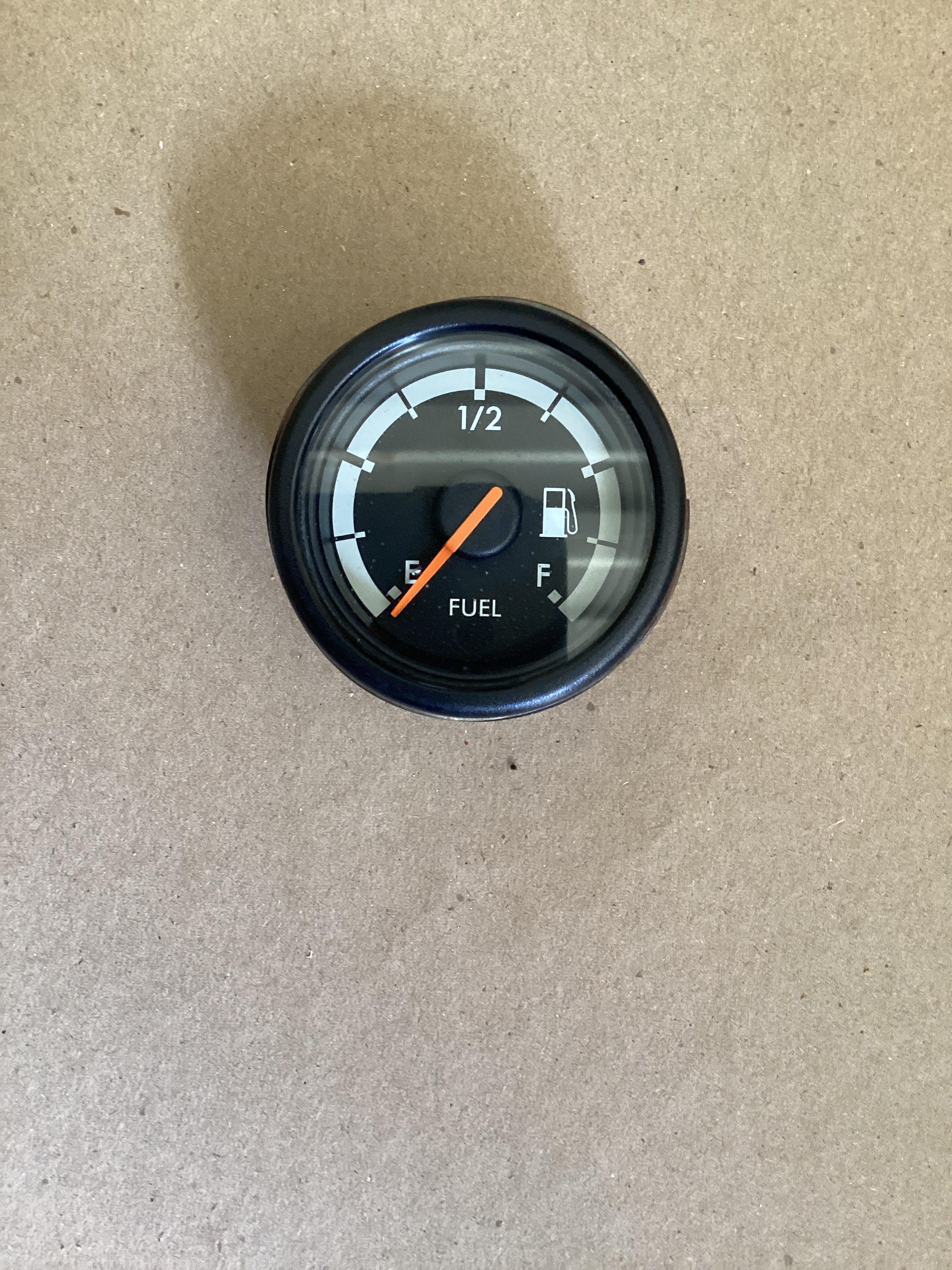 USED | DASHBOARD FUEL GAUGE FREIGHTLINER | SKU1,488