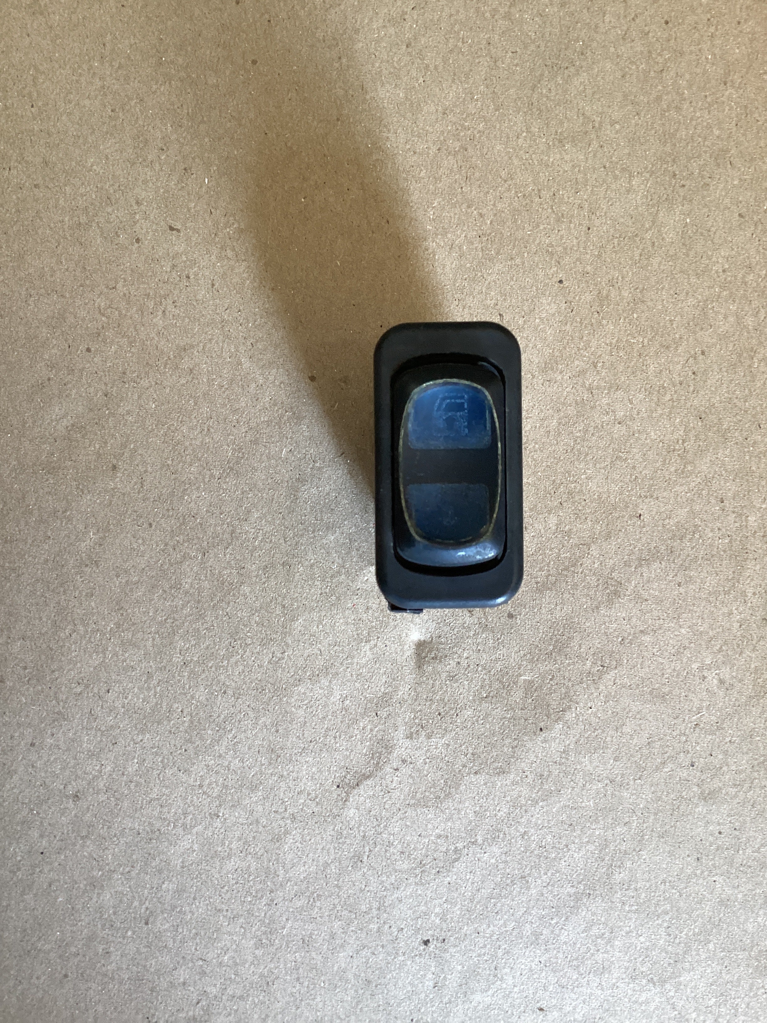 USED | DASHBOARD PANEL DOOR WINDOW SWITCH FREIGHTLINER | SKU1,538