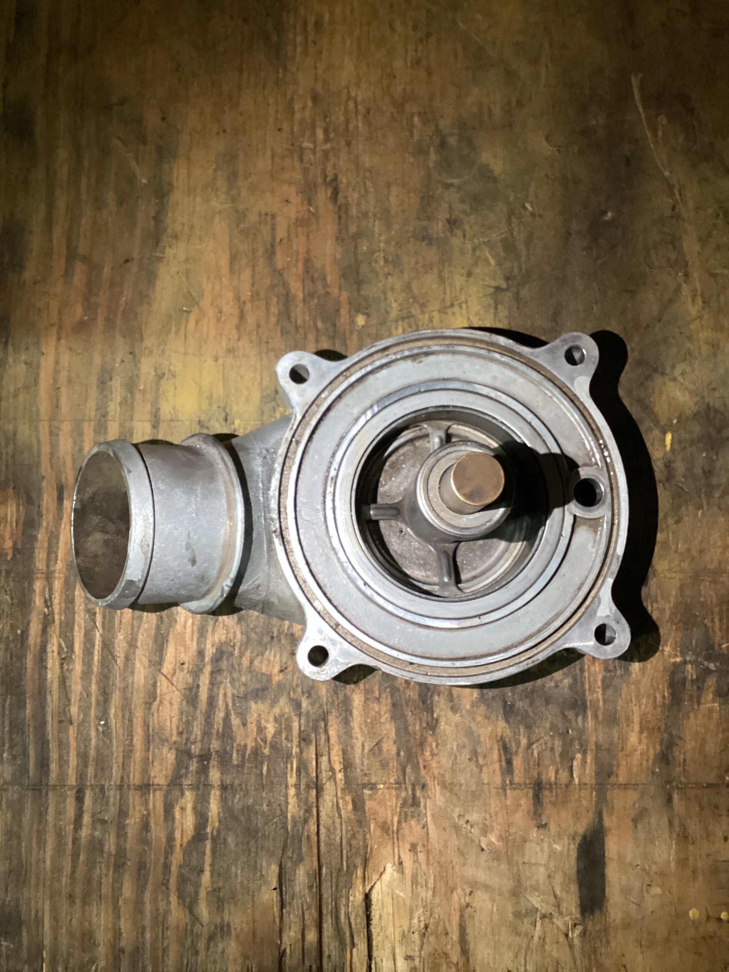 USED | ENGINE WATER PUMP DETROIT DD15 | SKU1,460