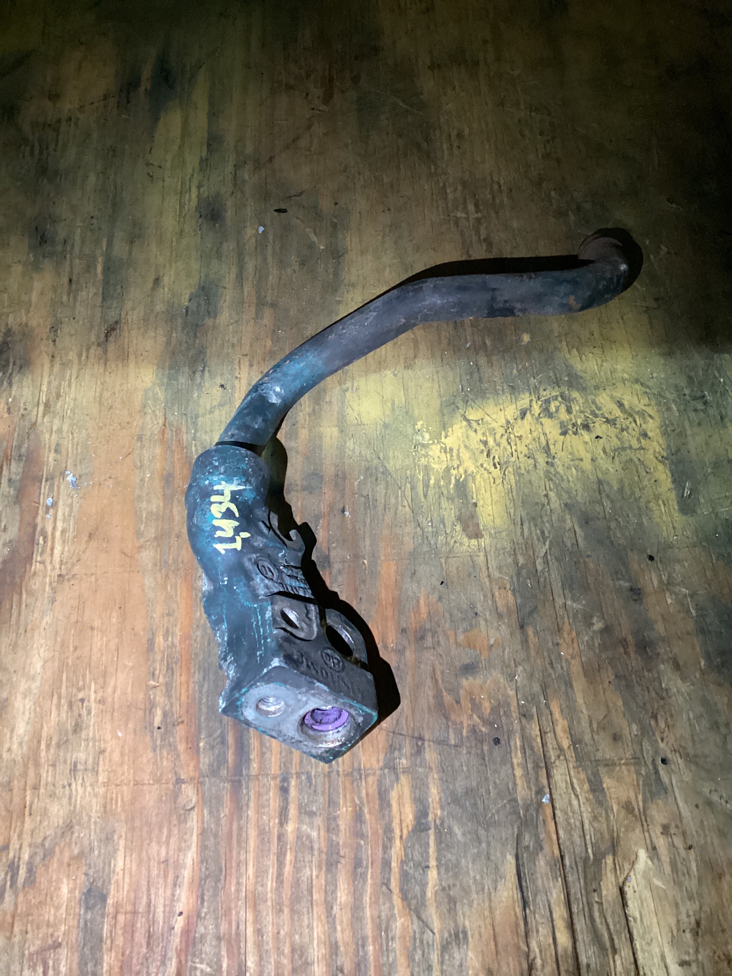 USED | ENGINE COOLANT CONNECTION BRACKET WITH TUBE VOLVO | SKU1,434