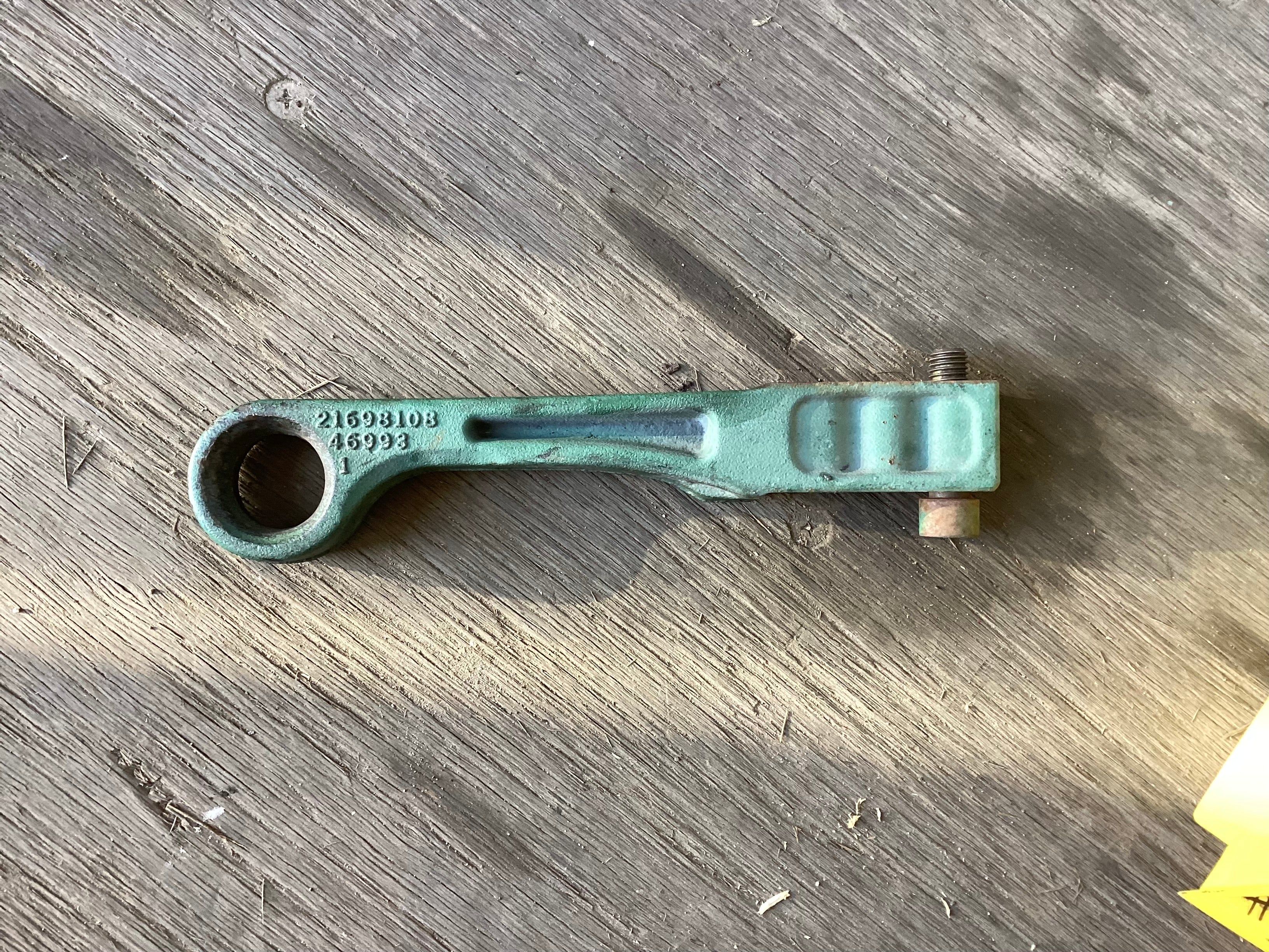 USED | ENGINE LIFTING HEAD BRACKET VOLVO 2019 D13 | SKU1,248