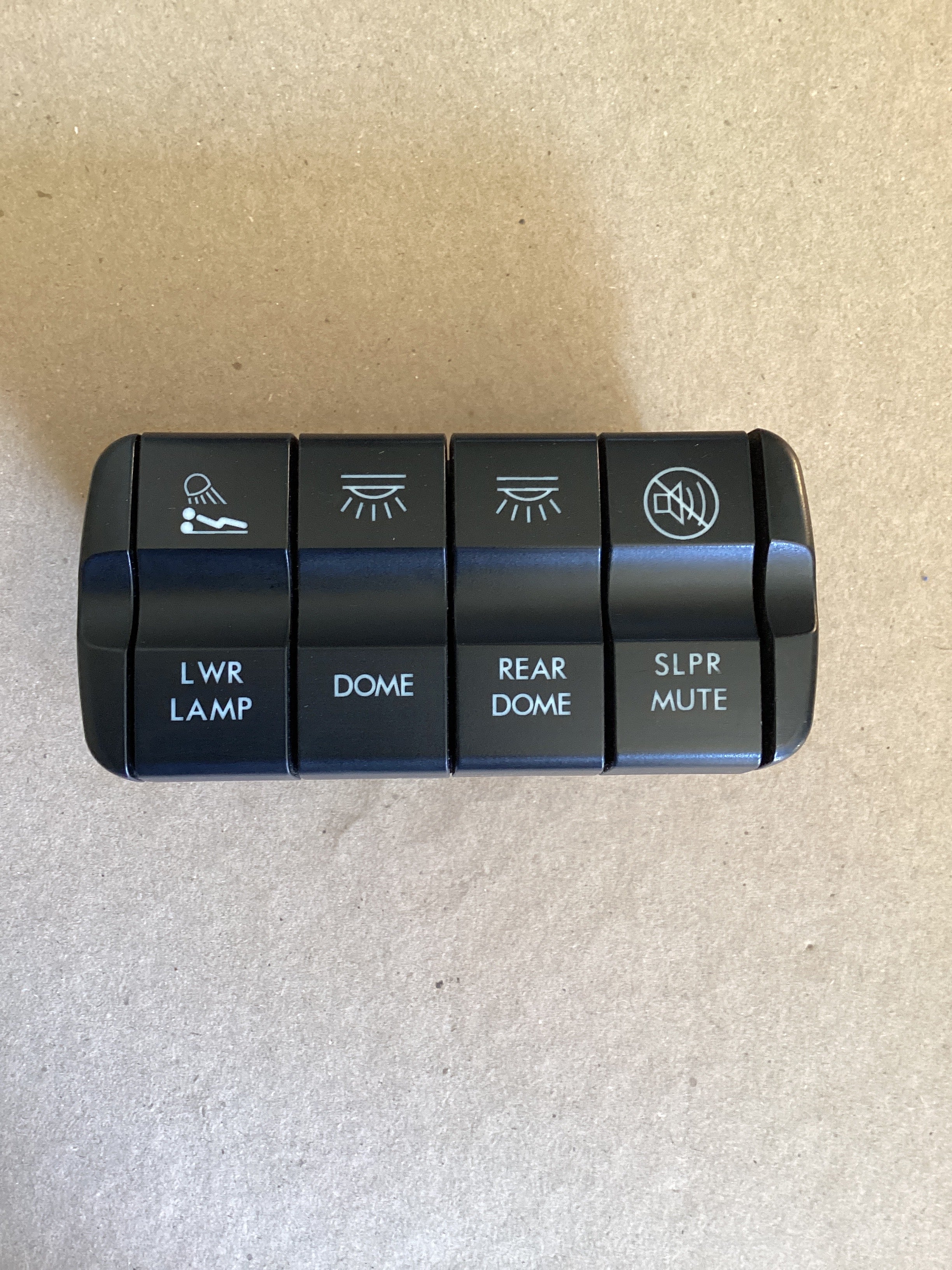 USED | DASHBOARD PANEL SWITCH MODULE FREIGHTLINER | SKU1,521