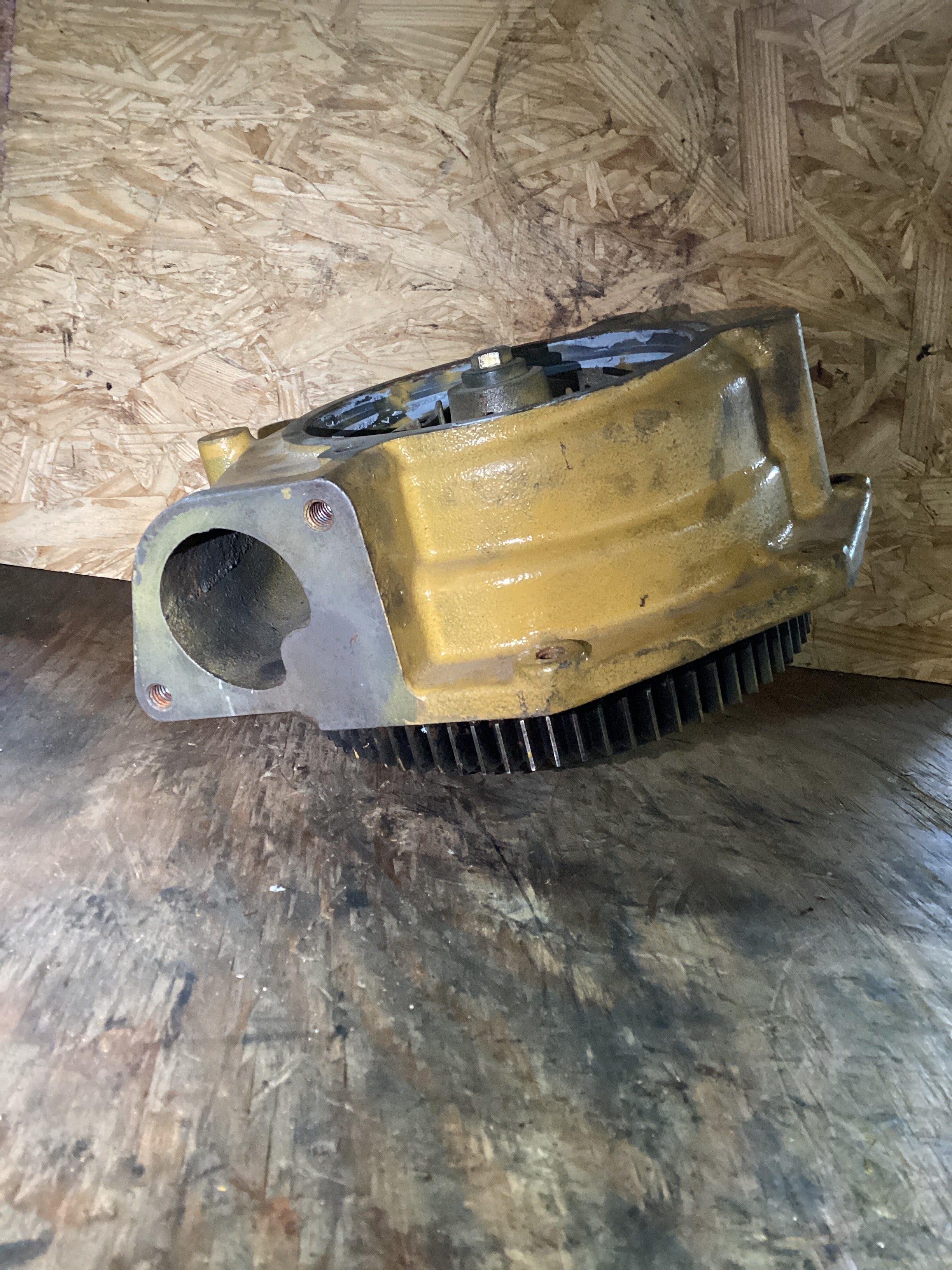 USED | ENGINE WATER PUMP CAT C15 | SKU1,370