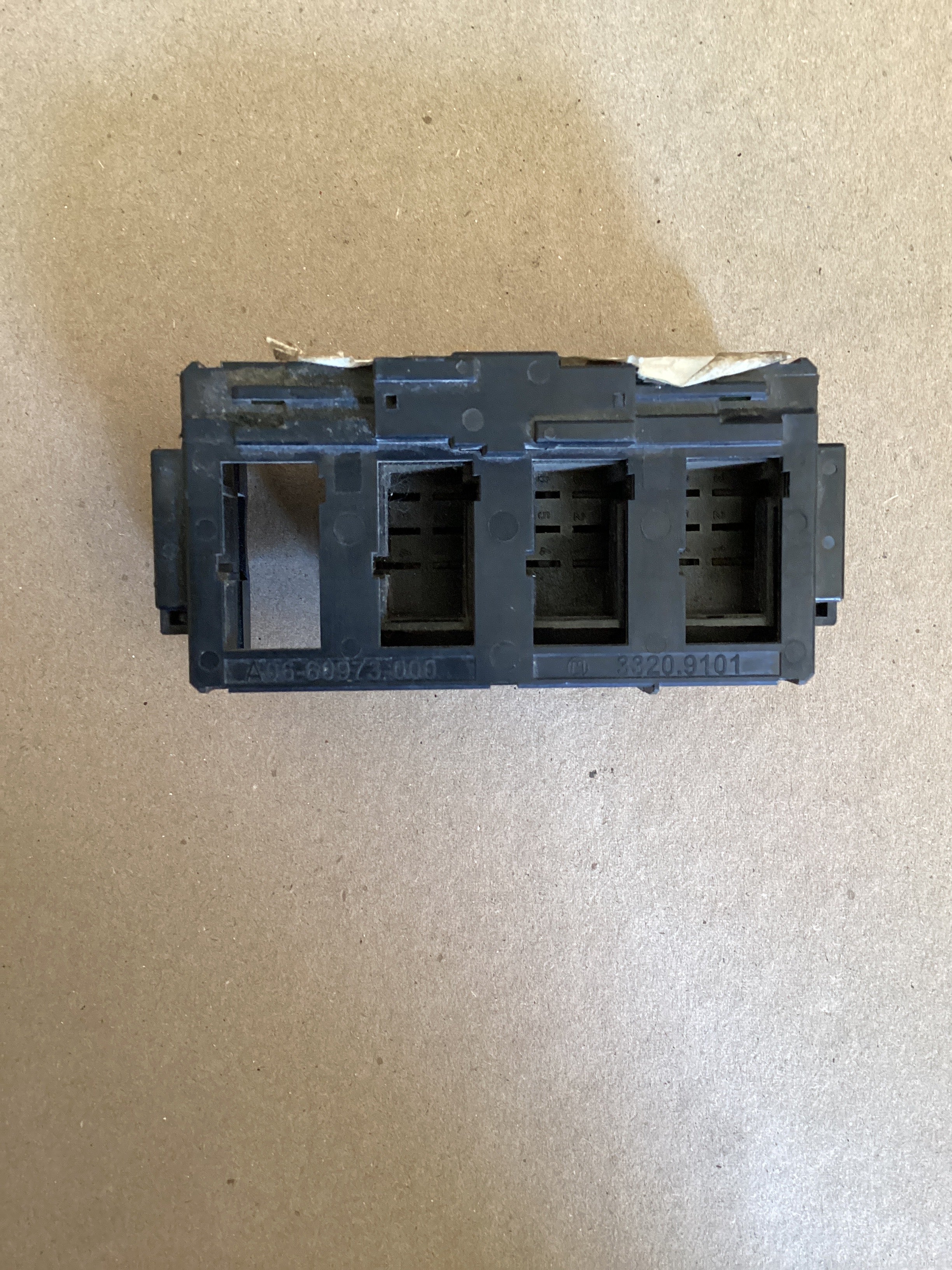 USED | DASHBOARD PANEL SWITCH MODULE FREIGHTLINER | SKU1,524
