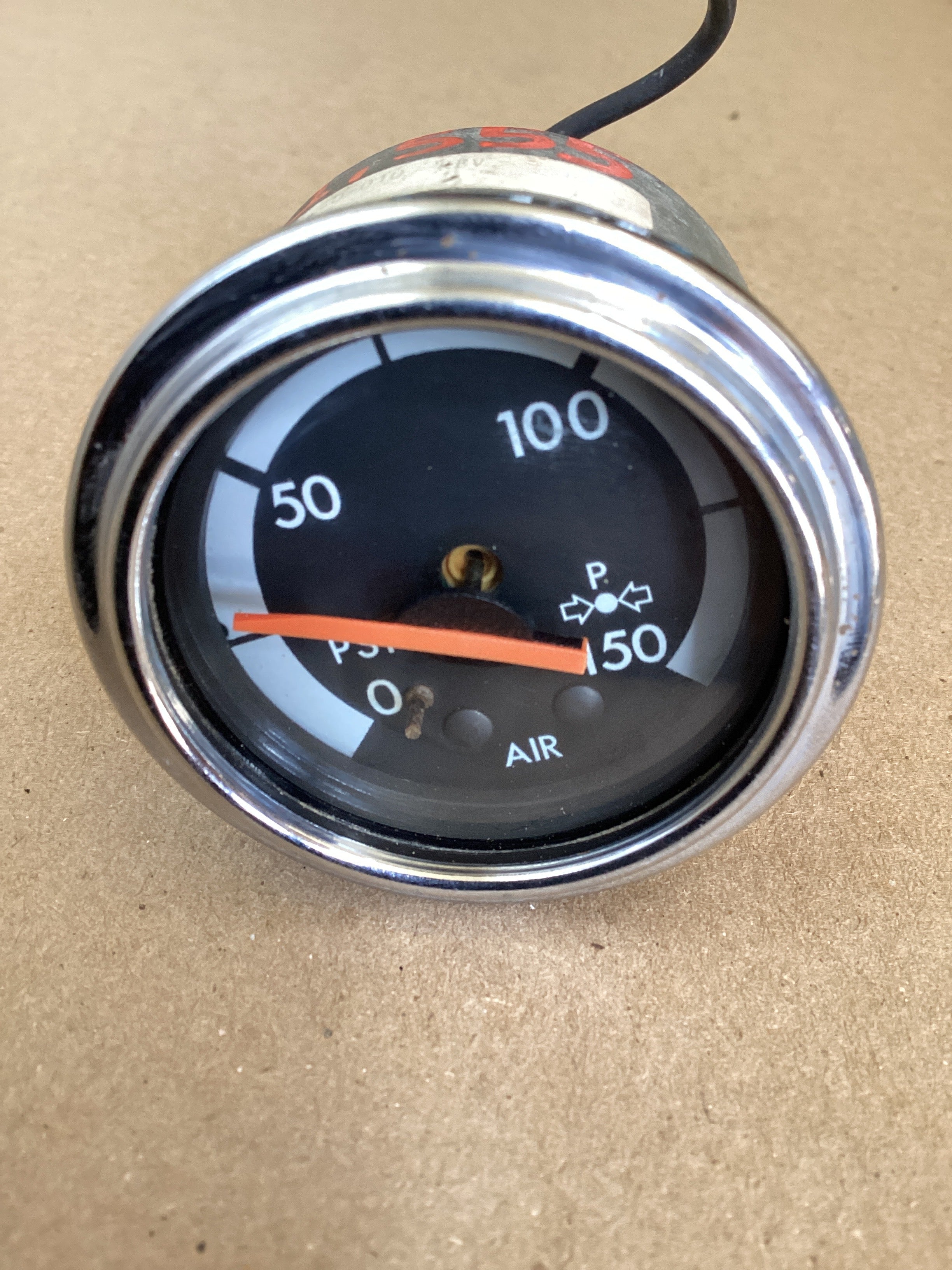 USED | DASHBOARD PANEL AIR PRESSURE PRIMARY GAUGE FREIGHTLINER | SKU1,555