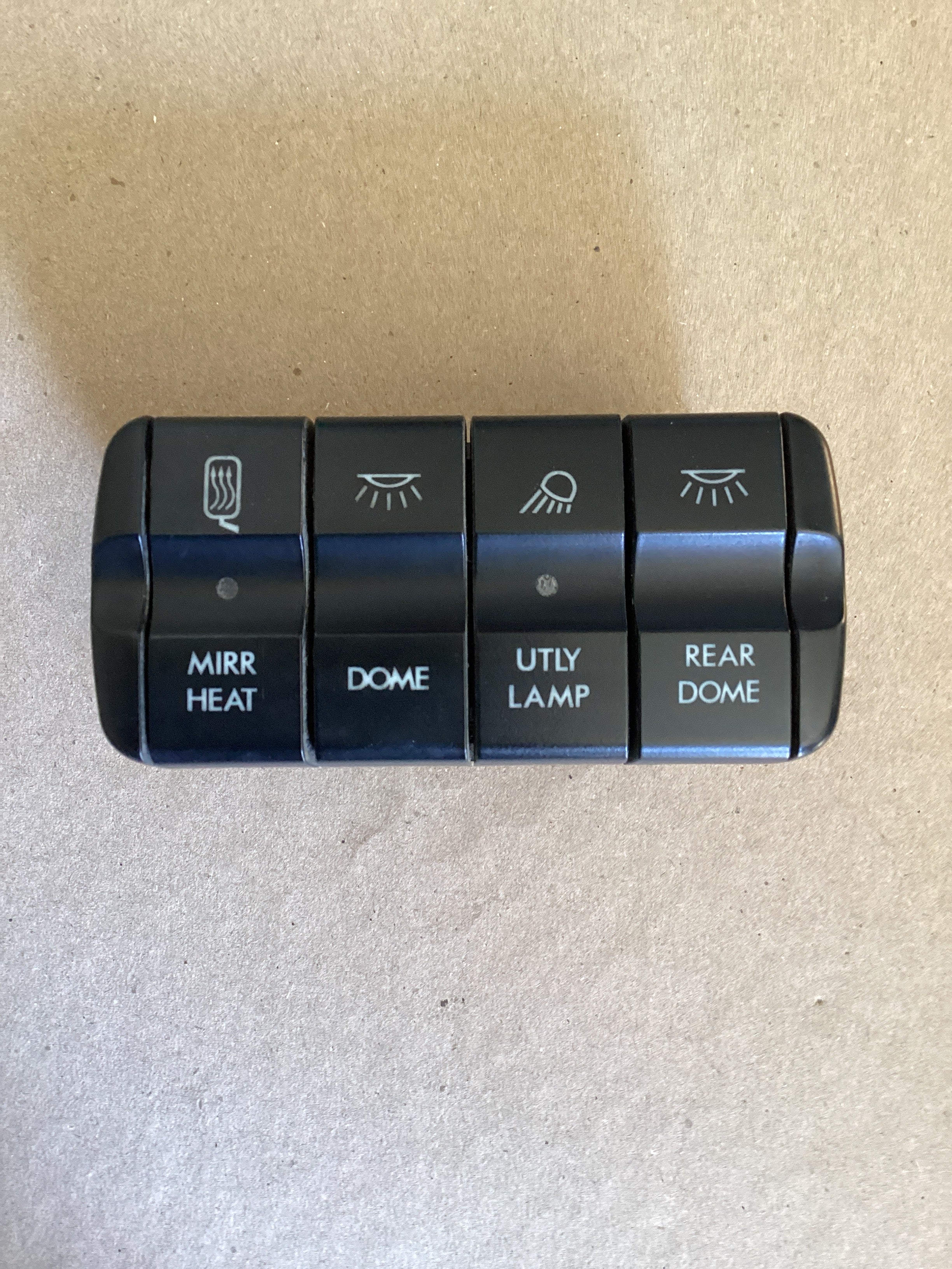 USED | DASHBOARD PANEL SWITCH MODULE FREIGHTLINER | SKU1,519