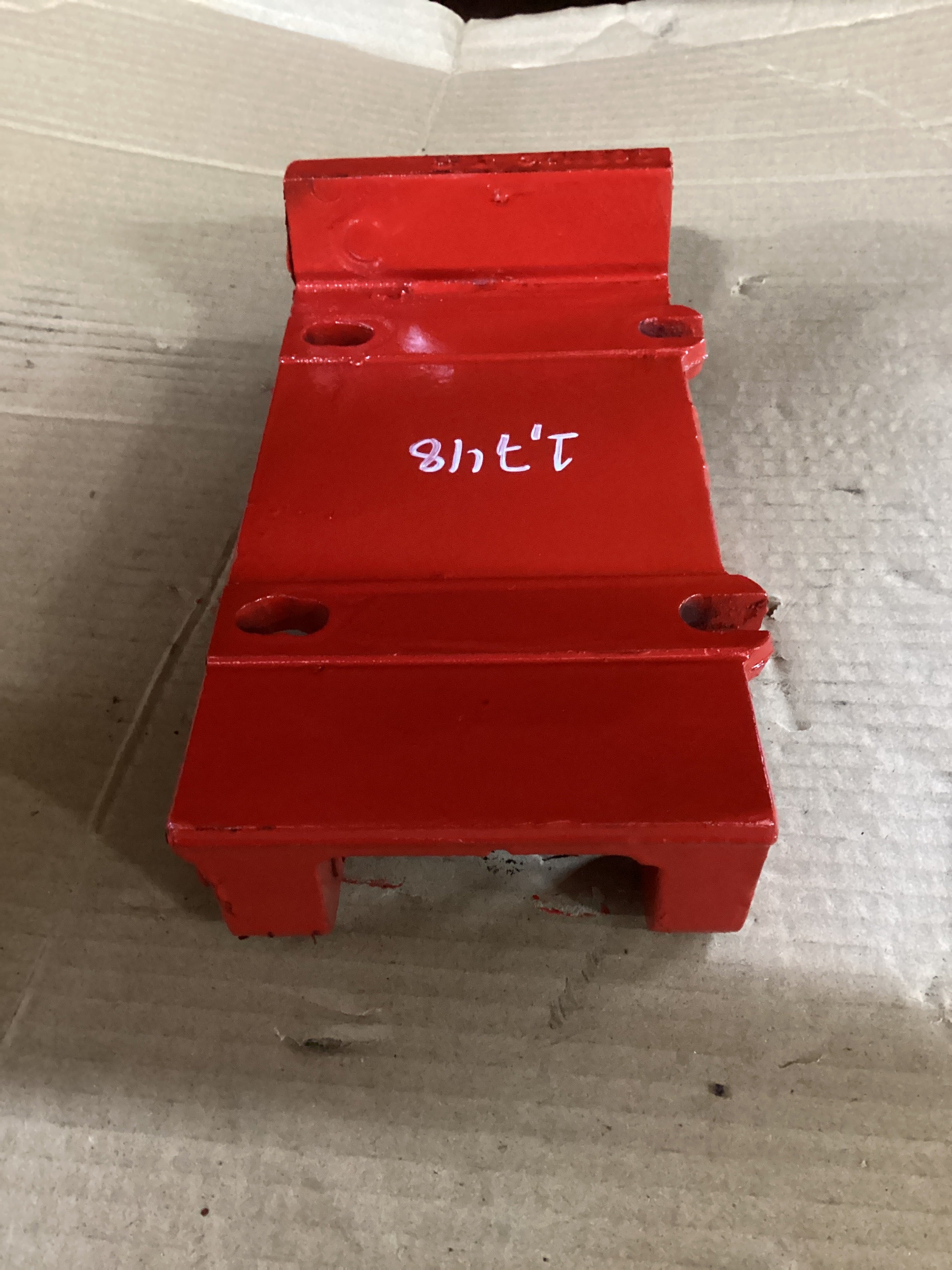 USED | ENGINE A/C COMPRESSOR MOUNTING SUPPORT BRACKET CUMMINS ISX | SKU1,748