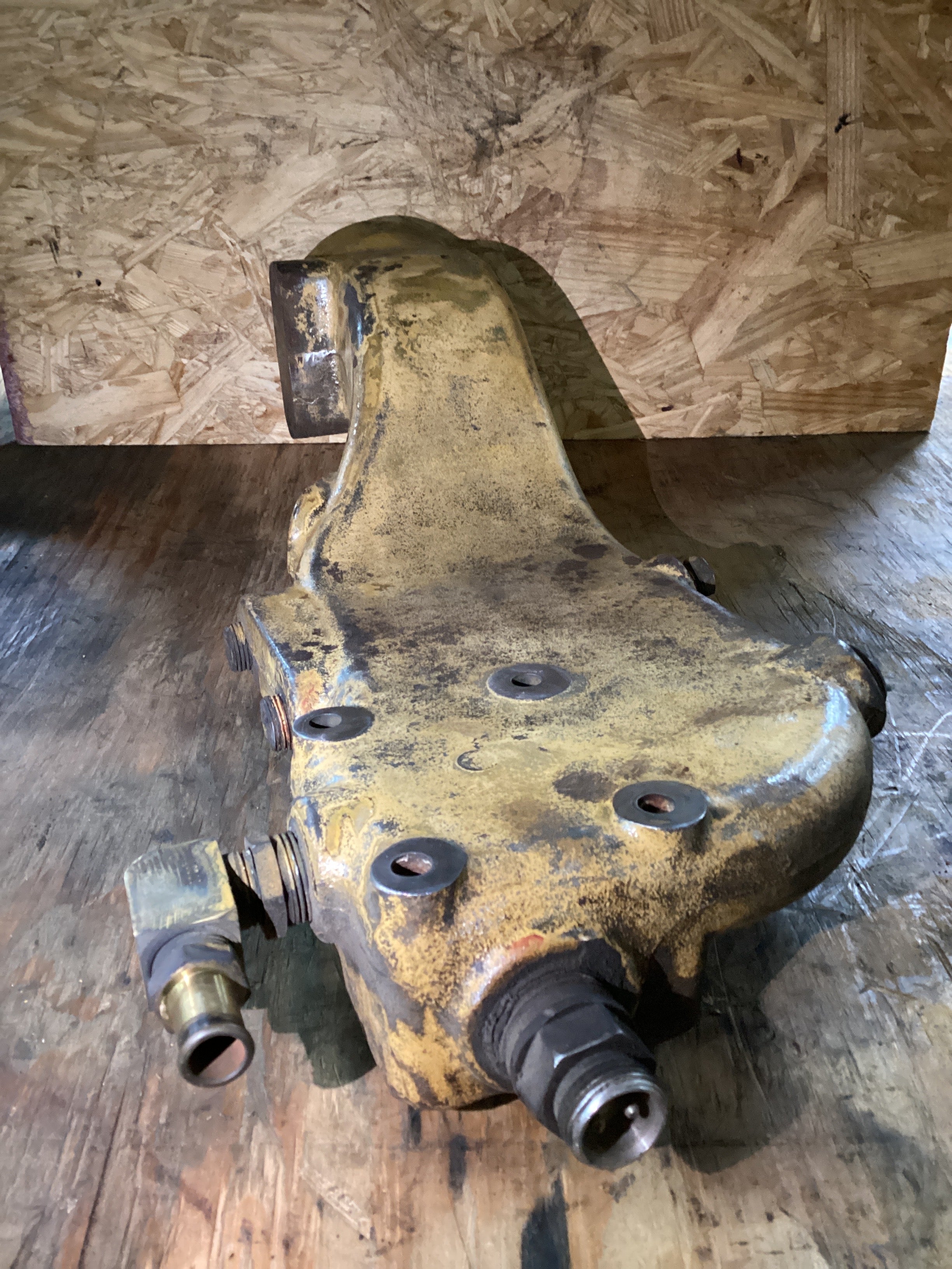 USED | ENGINE OIL COOLER CAT C15 | SKU1,359