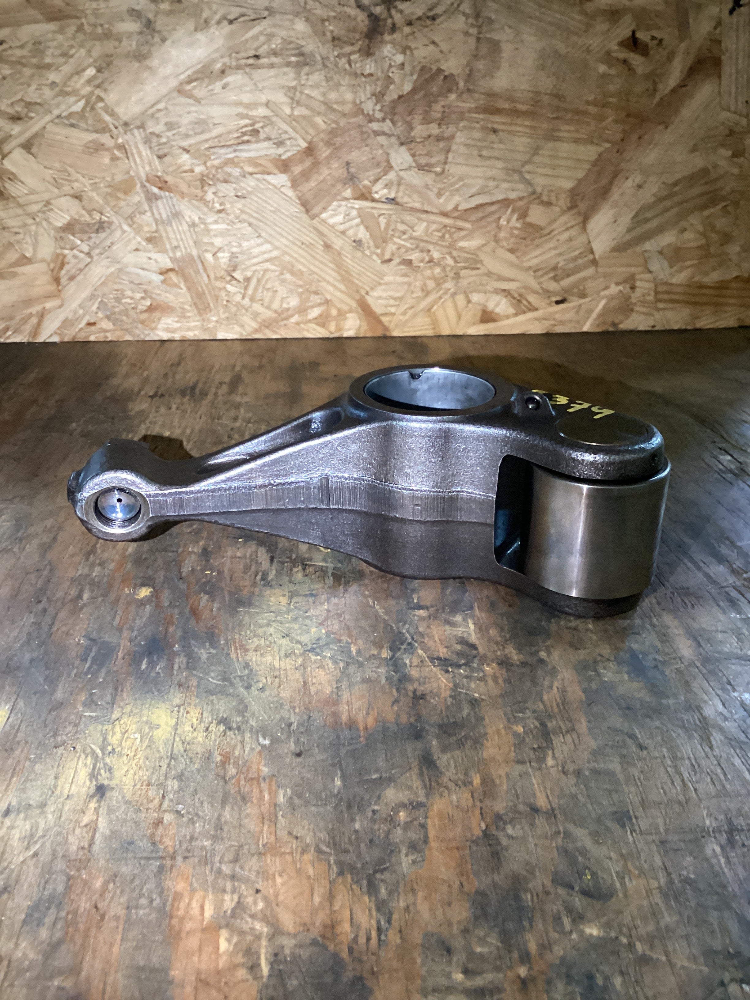 USED | ENGINE ROCKER ARM CUMMINS ISX | SKU1,379