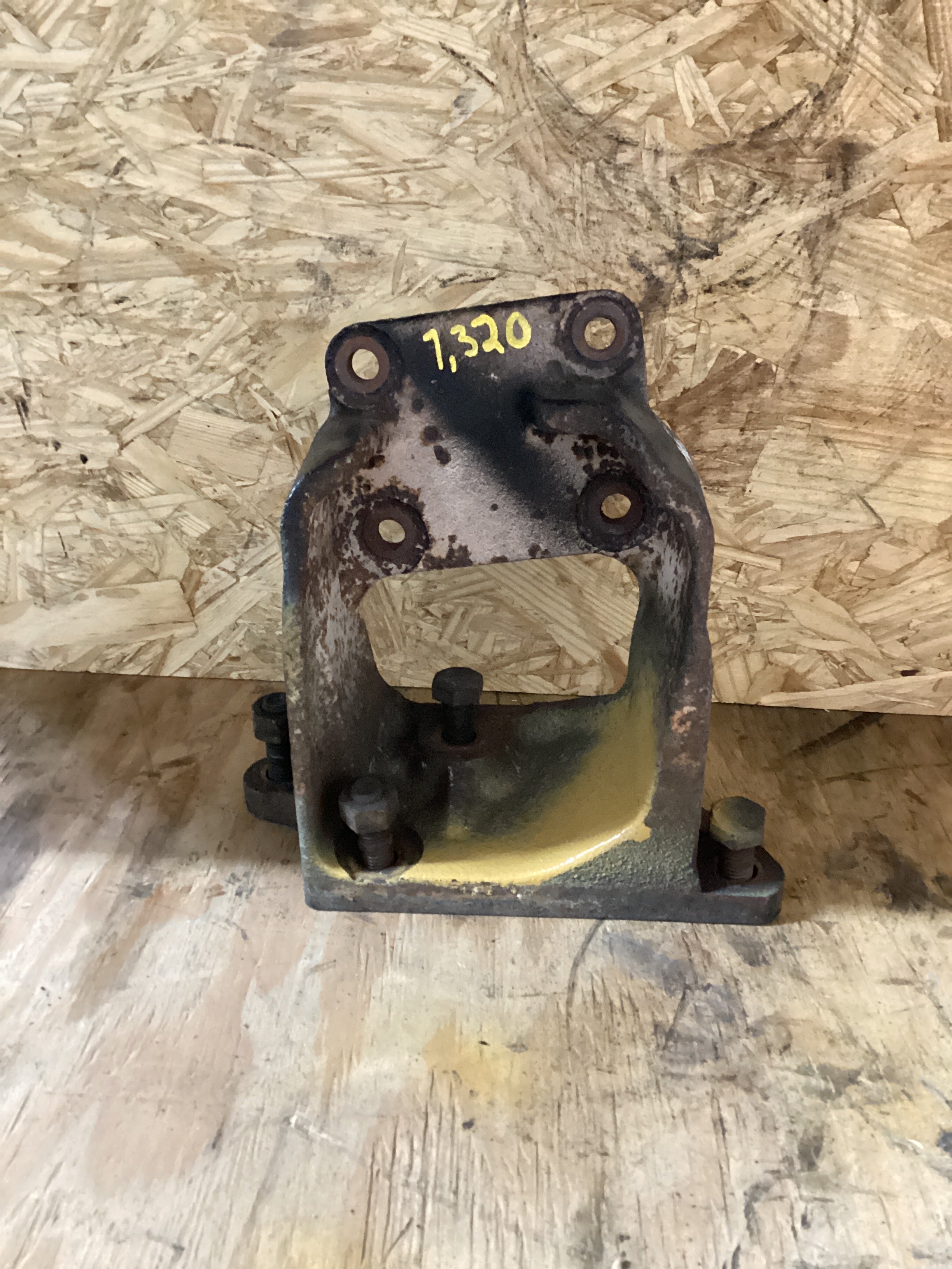 USED | TURBOCHARGER BRACKET MOUNTING CAT C13 | SKU1,320