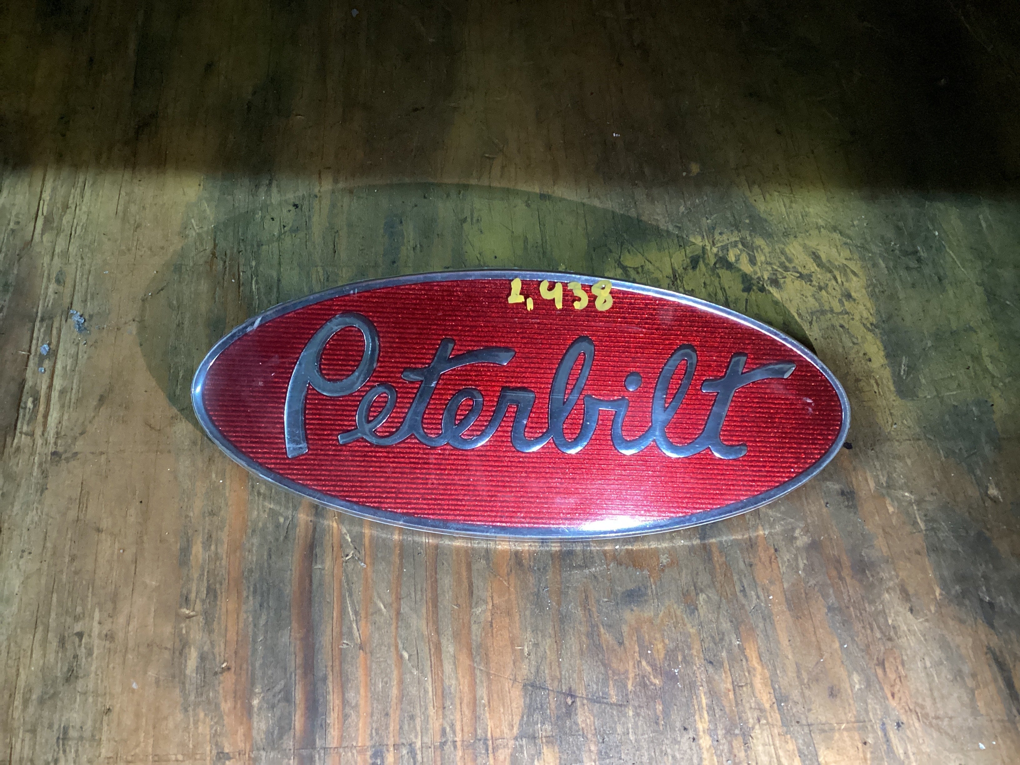 USED | HOOD EMBLEM NAMEPLATE BADGE 8 LONG PETERBILT | SKU1,438