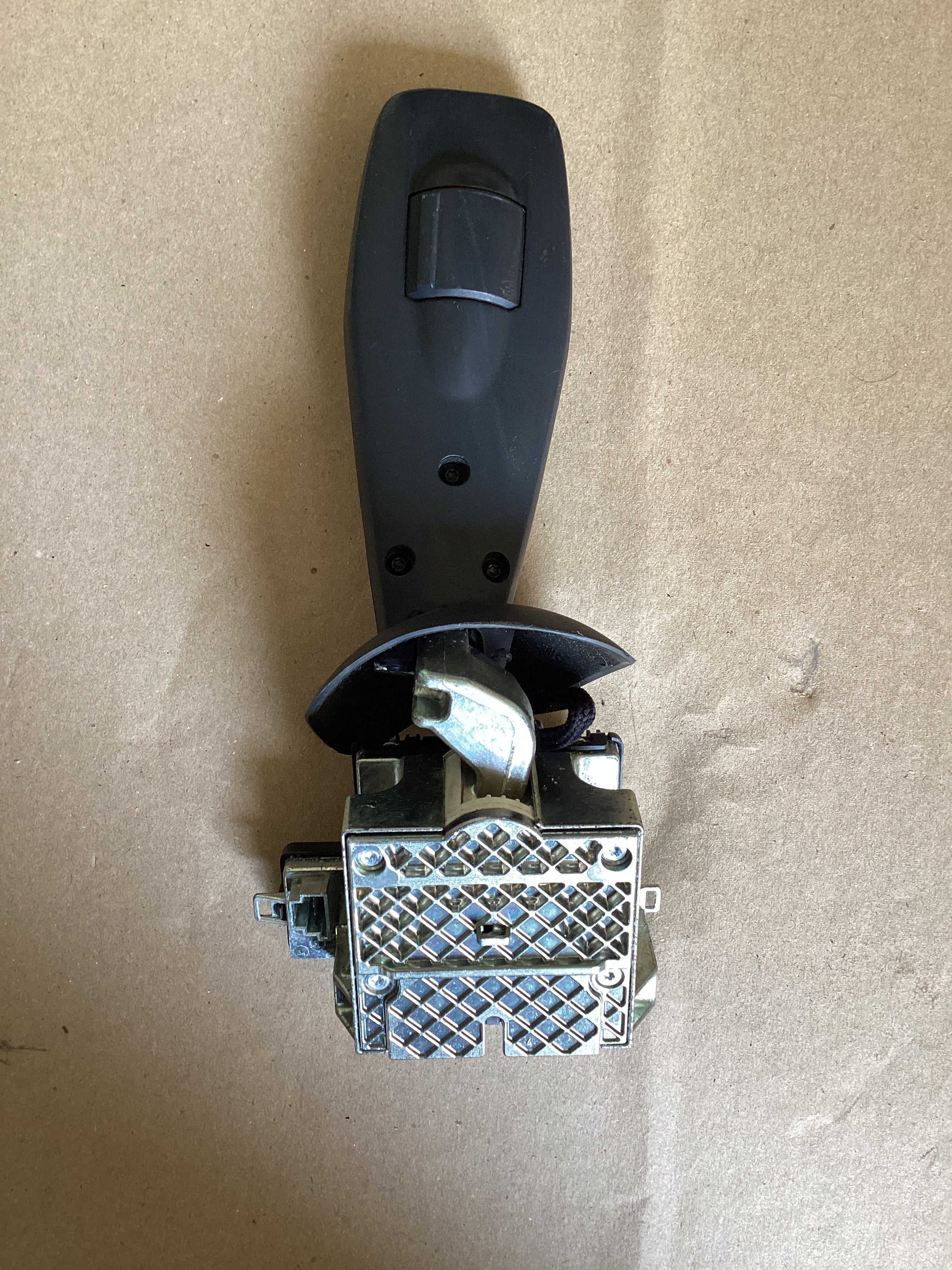 USED | SHIFTER CONTROL AUTOMATIC TRANSMISSION FREIGHTLINER CASCADIA | SKU1,621