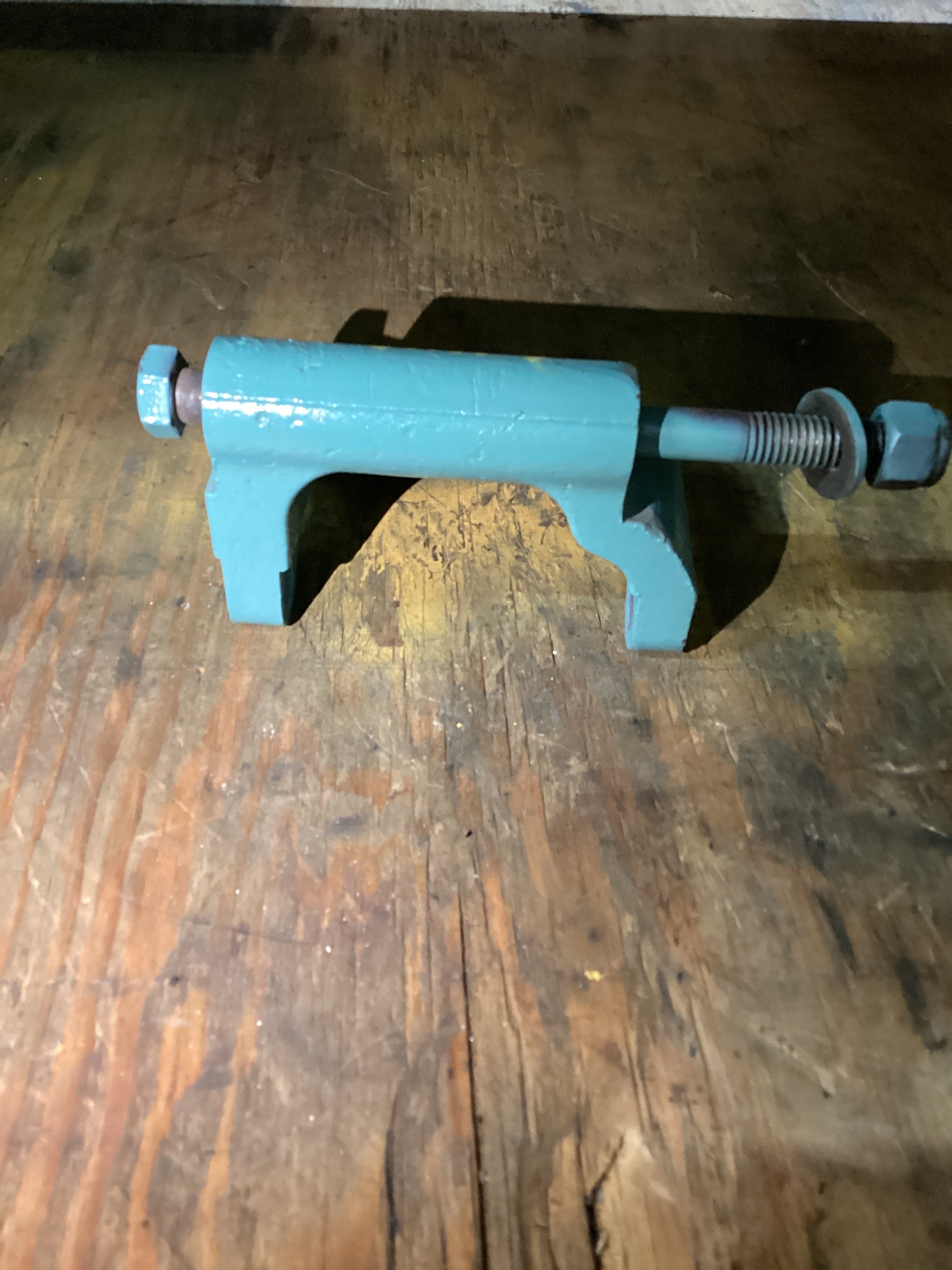 USED | ENGINE ALTERNATOR BRACKET DETROIT | SKU1,441