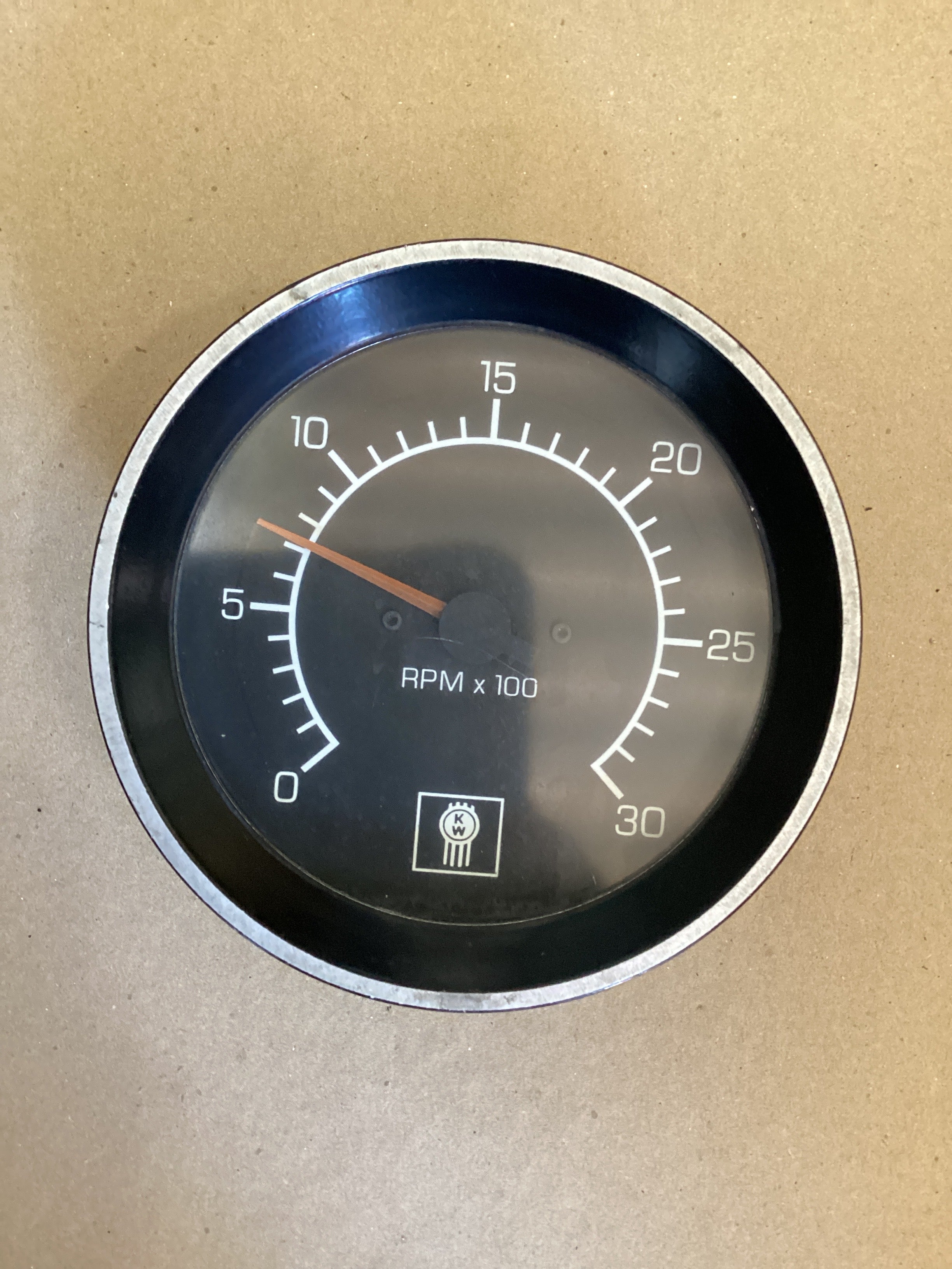 USED | DASHBOARD PANEL TACHOMETER RPM X 100 GAUGE KENWORTH | SKU1,576