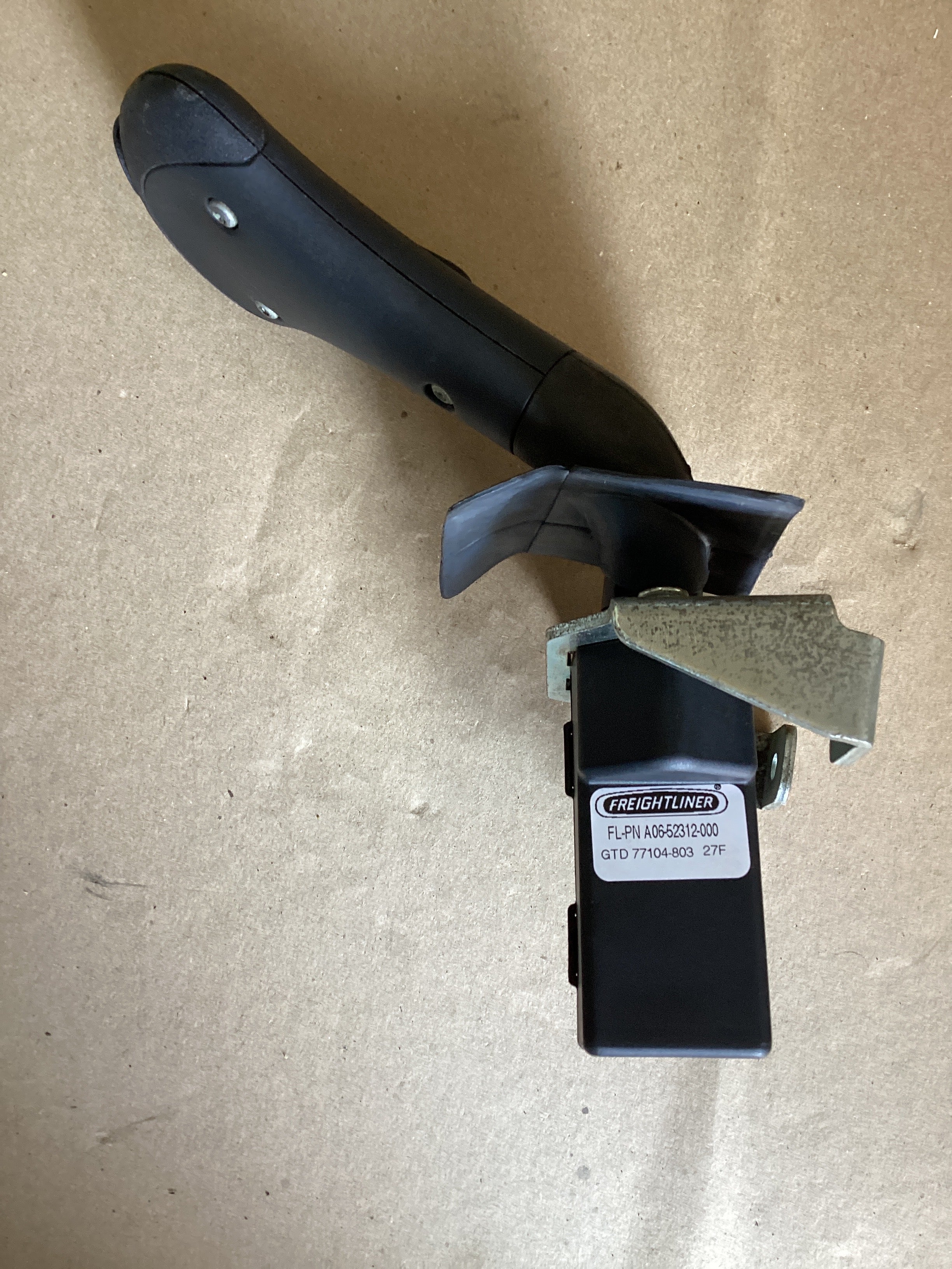USED | SHIFTER AUTOMATIC FREIGHTLINER CASCADIA | SKU1,625