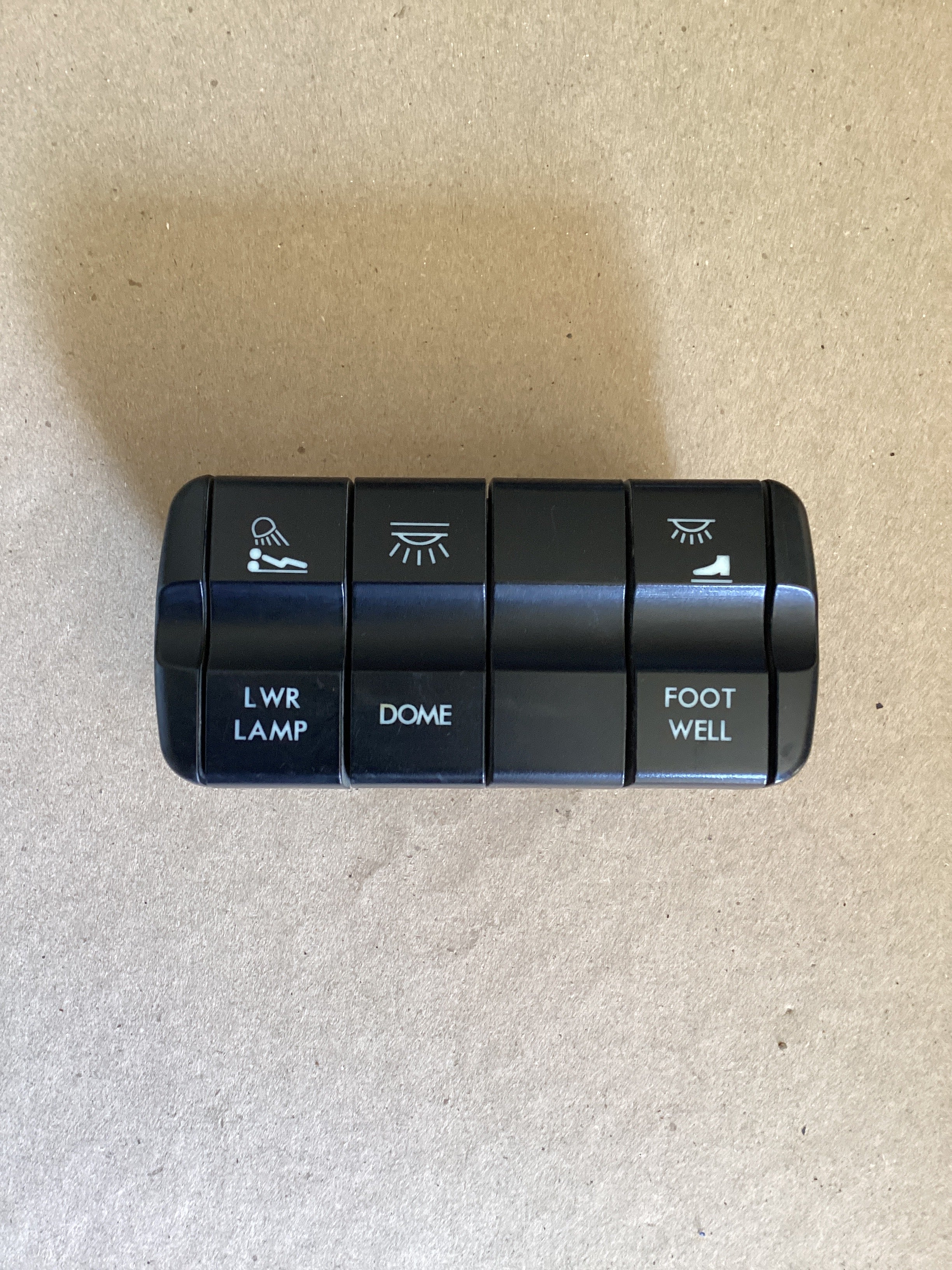 USED | DASHBOARD SWITCH PANEL MODULE FREIGHTLINER | SKU1,514