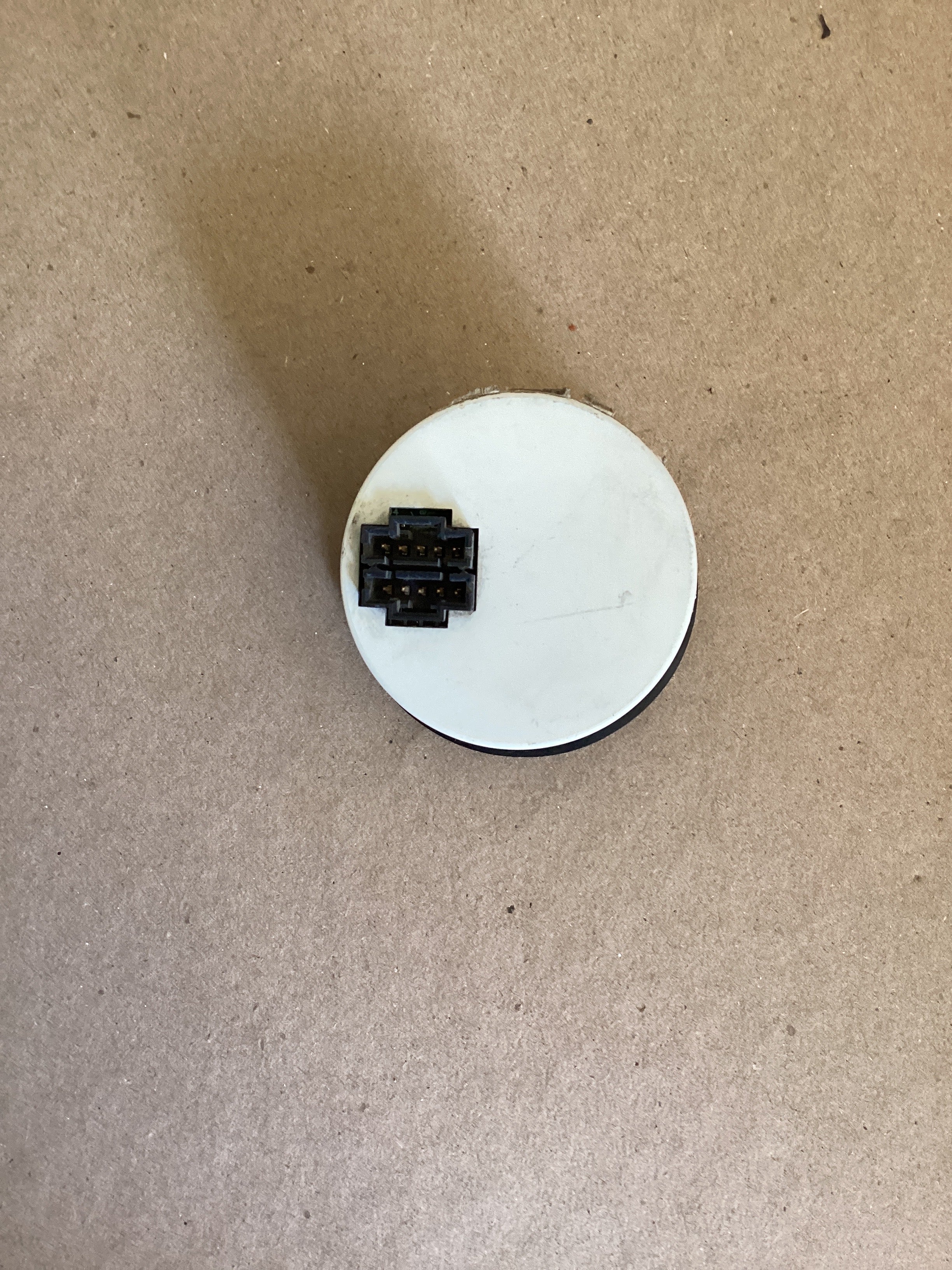 USED | DASHBOARD PANEL OIL PRESSURE GAUGE PETERBILT | SKU1,550