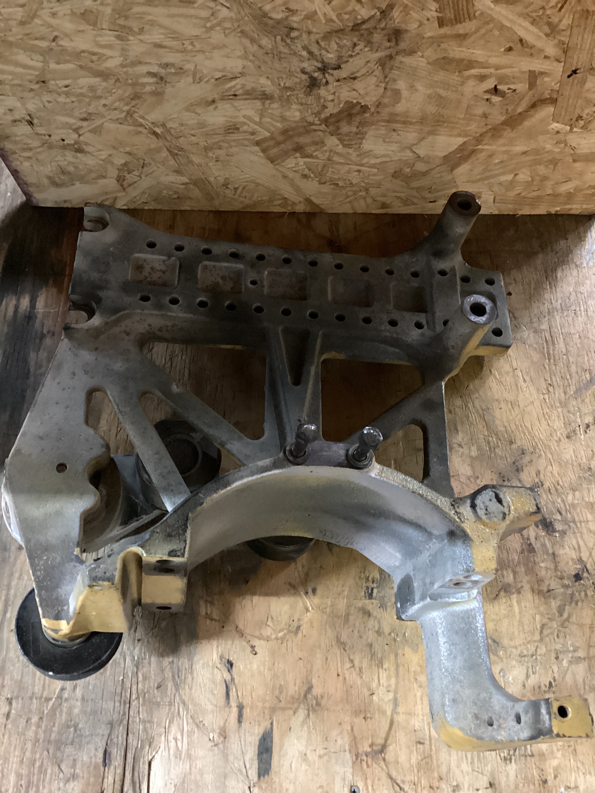 USED | ENGINE ACCESSORIES MAIN BRACKET CAT C13 | SKU1,327