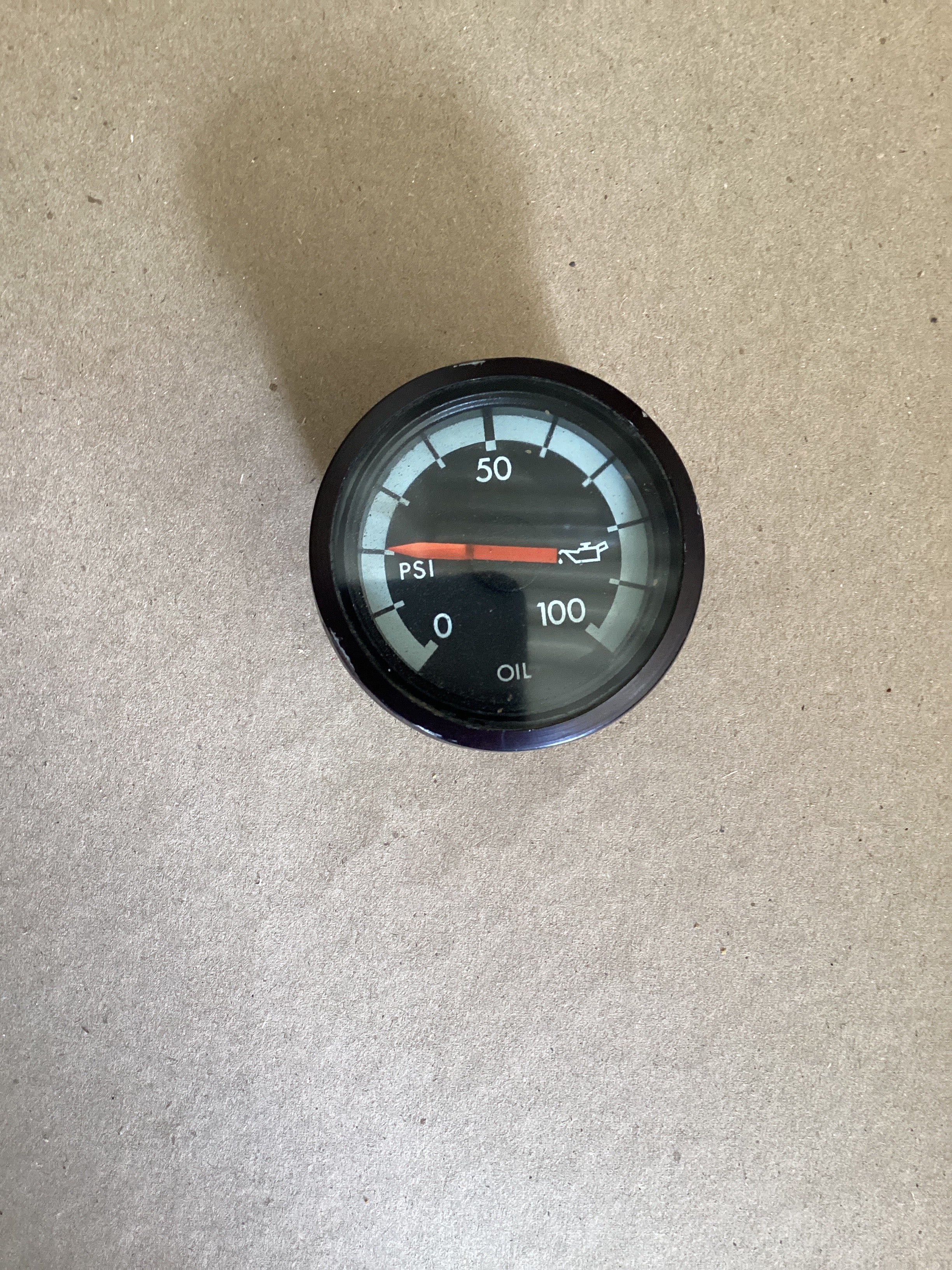 USED | DASHBOARD OIL PRESSURE GAUGE FREIGHTLINER | SKU1,491