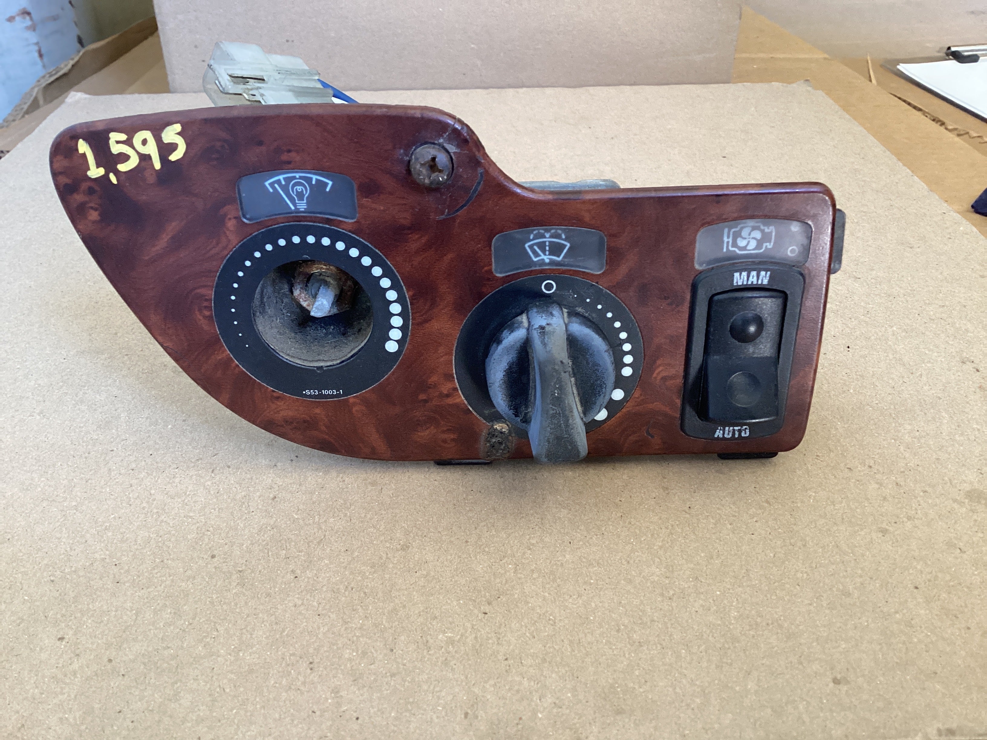 USED | DASHBOARD PANEL LIGHTS / WIPER AND ENGINE SWITCH KENWORTH | SKU1,595