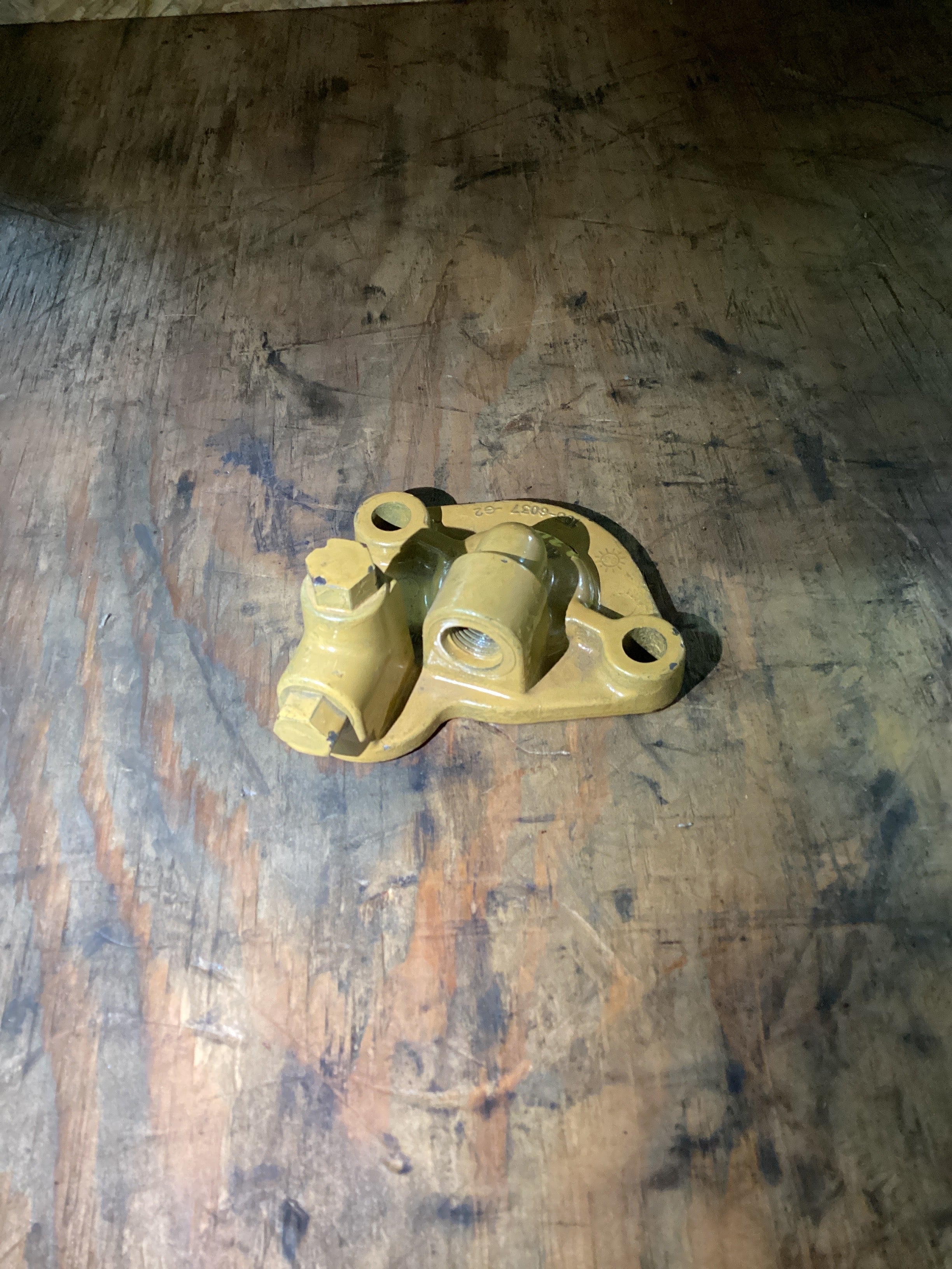 USED | ENGINE OIL SWITCH MANIFOLD CAT C15 | SKU1,342