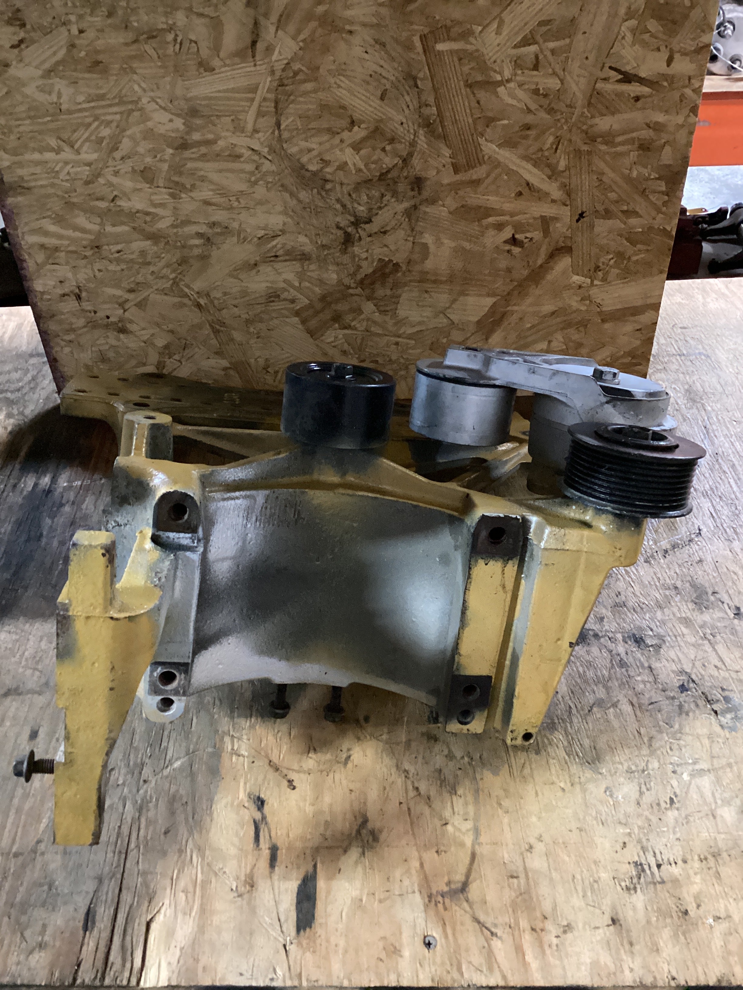 USED | ENGINE ACCESSORIES MAIN BRACKET CAT C13 | SKU1,327