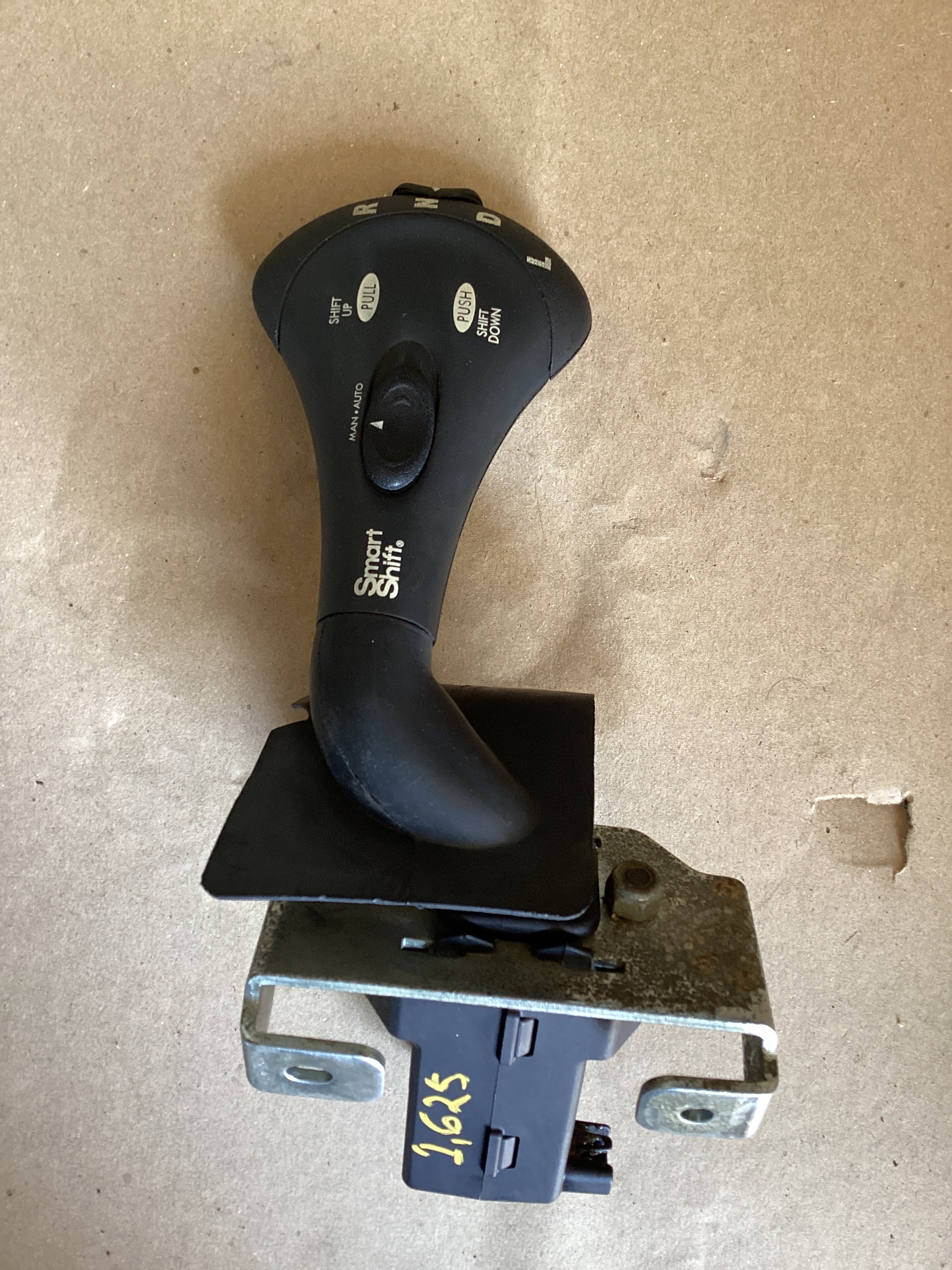 USED | SHIFTER AUTOMATIC FREIGHTLINER CASCADIA | SKU1,625