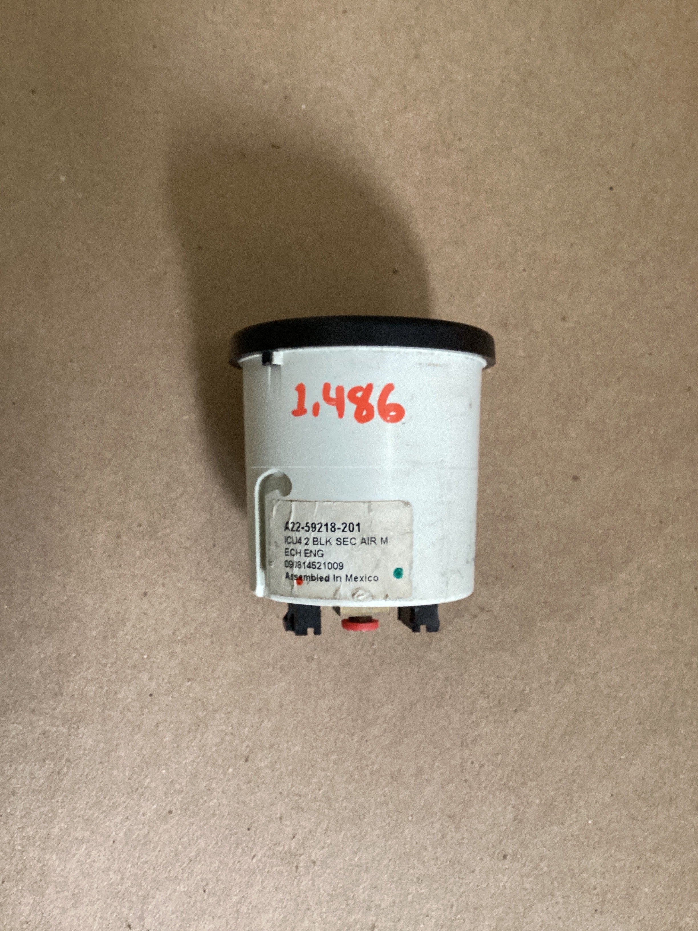 USED | DASHBOARD AIR PRESSURE SECOND PSI FREIGHTLINER | SKU1,486