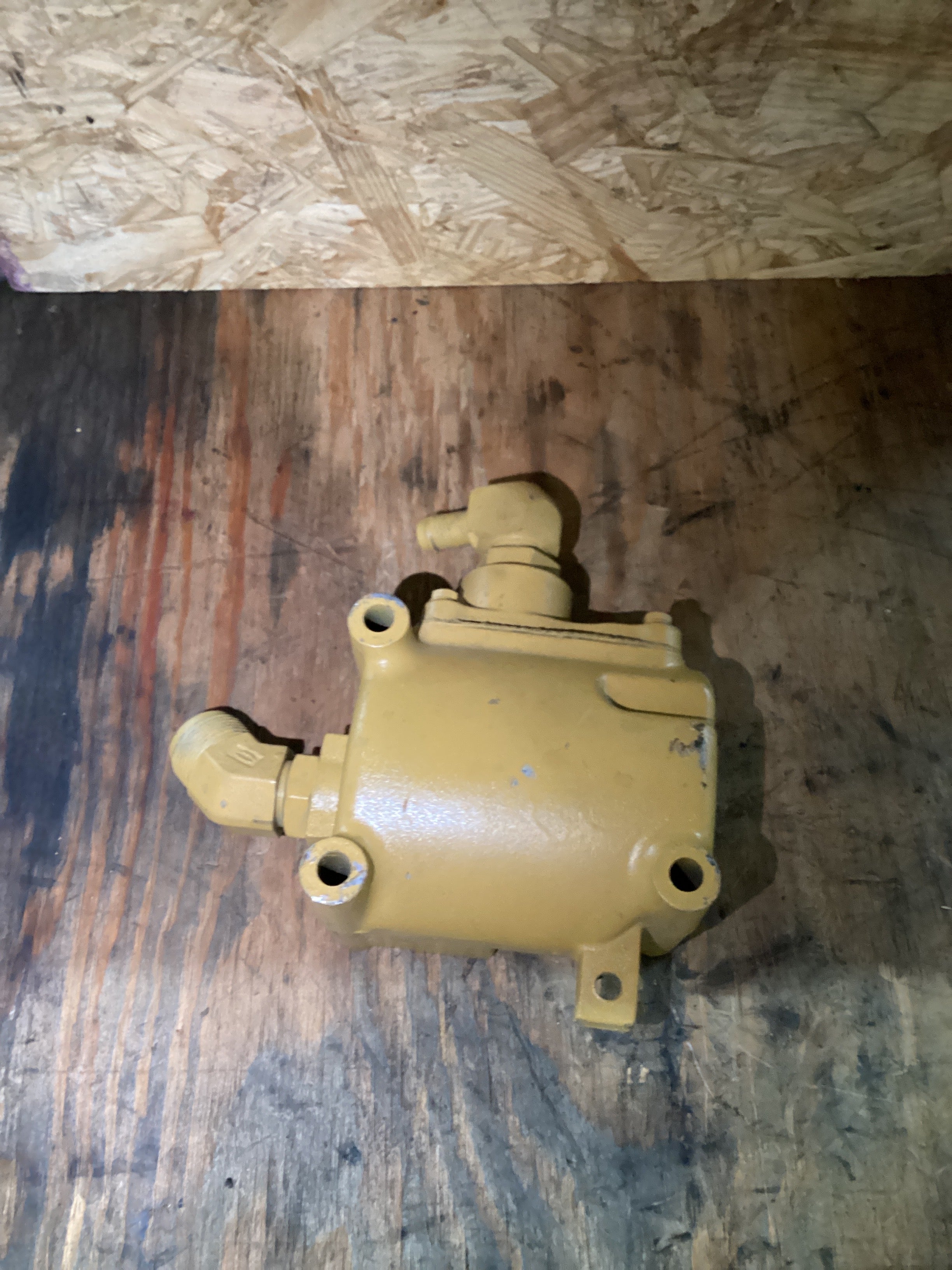 USED | ENGINE AIR BREATHER CHAMBER CAT C15 | SKU1,356