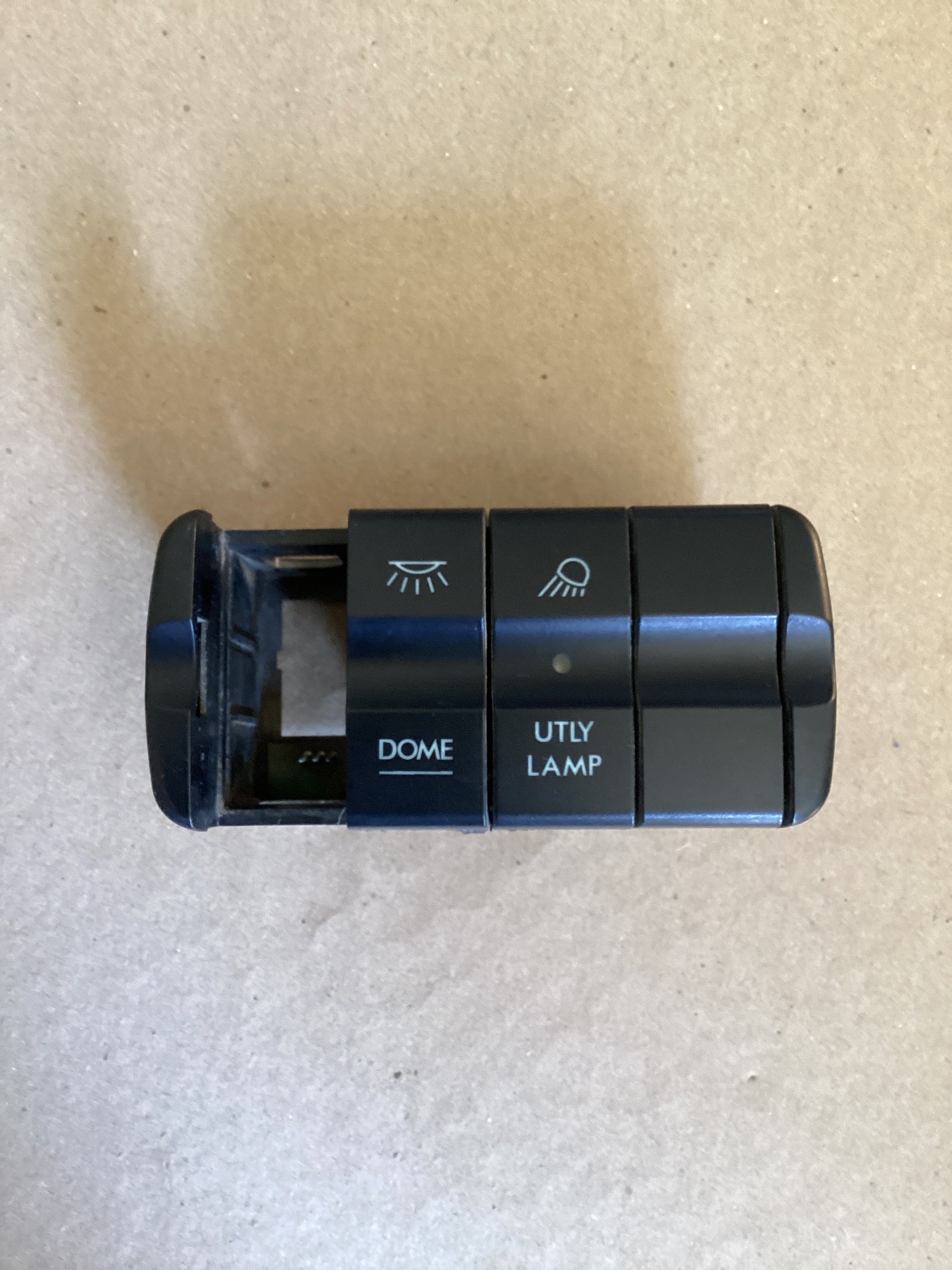 USED | DASHBOARD PANEL SWITCH MODULE FREIGHTLINER | SKU1,522