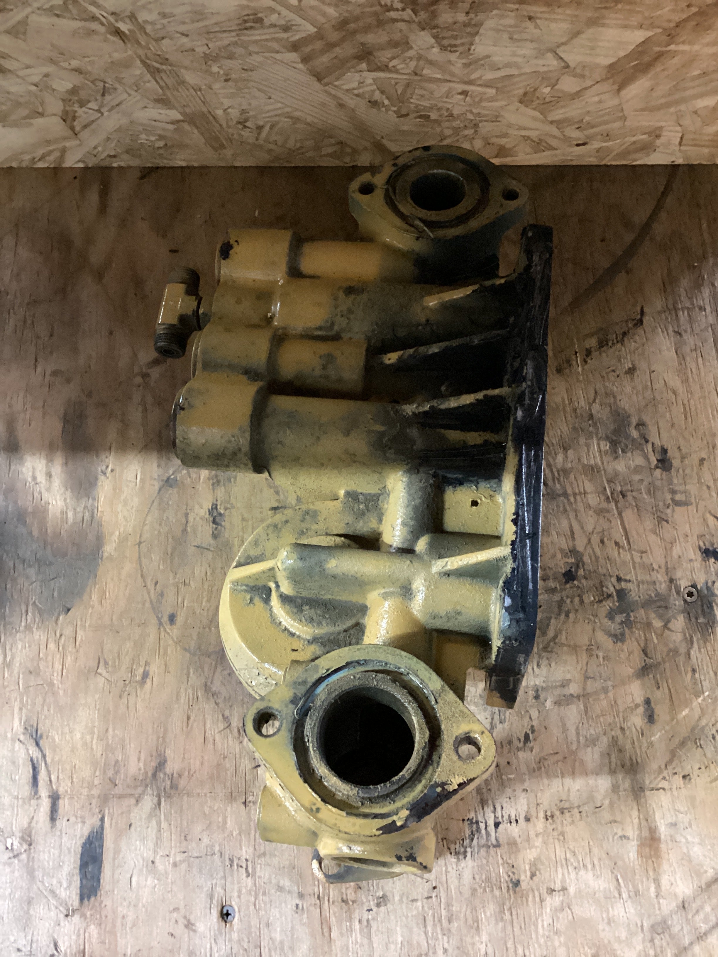 USED | ENGINE OIL FILTER BASE CAT C13 | SKU1,326