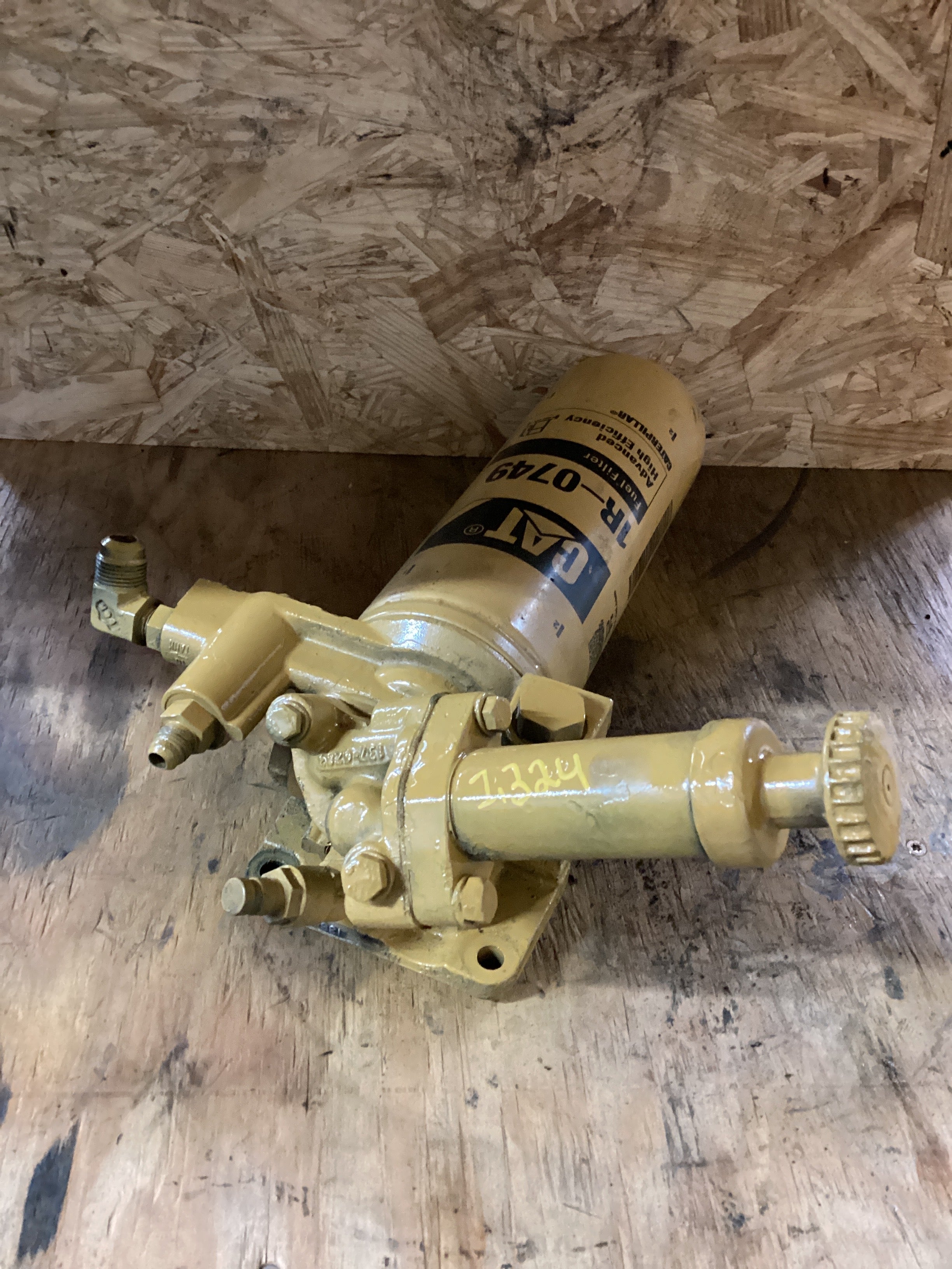 USED | ENGINE FUEL FILTER BASE WITH PUMP CAT | SKU1,325