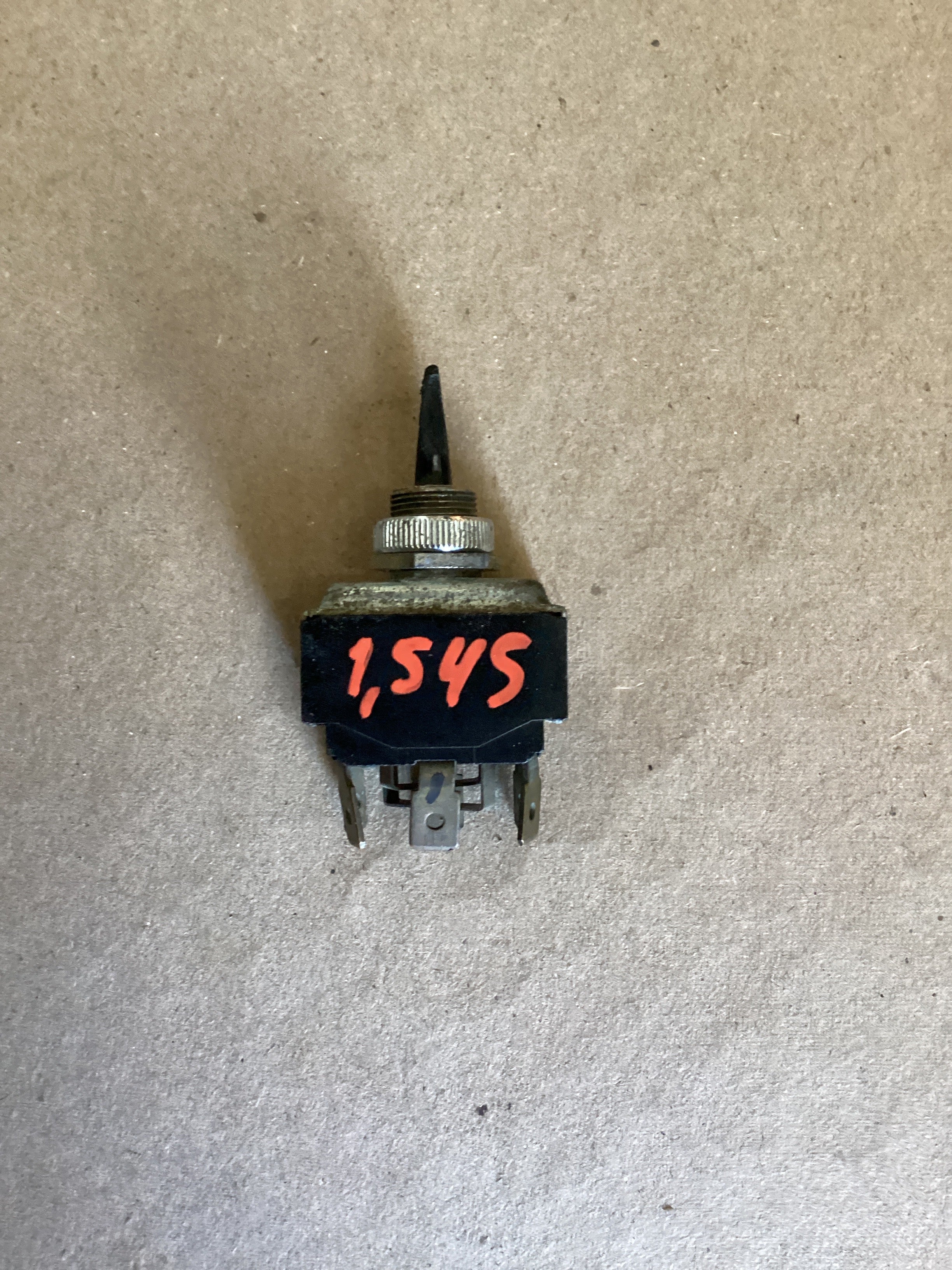 USED | DASHBOARD PANEL ON AND OFF SWITCH | SKU1,545