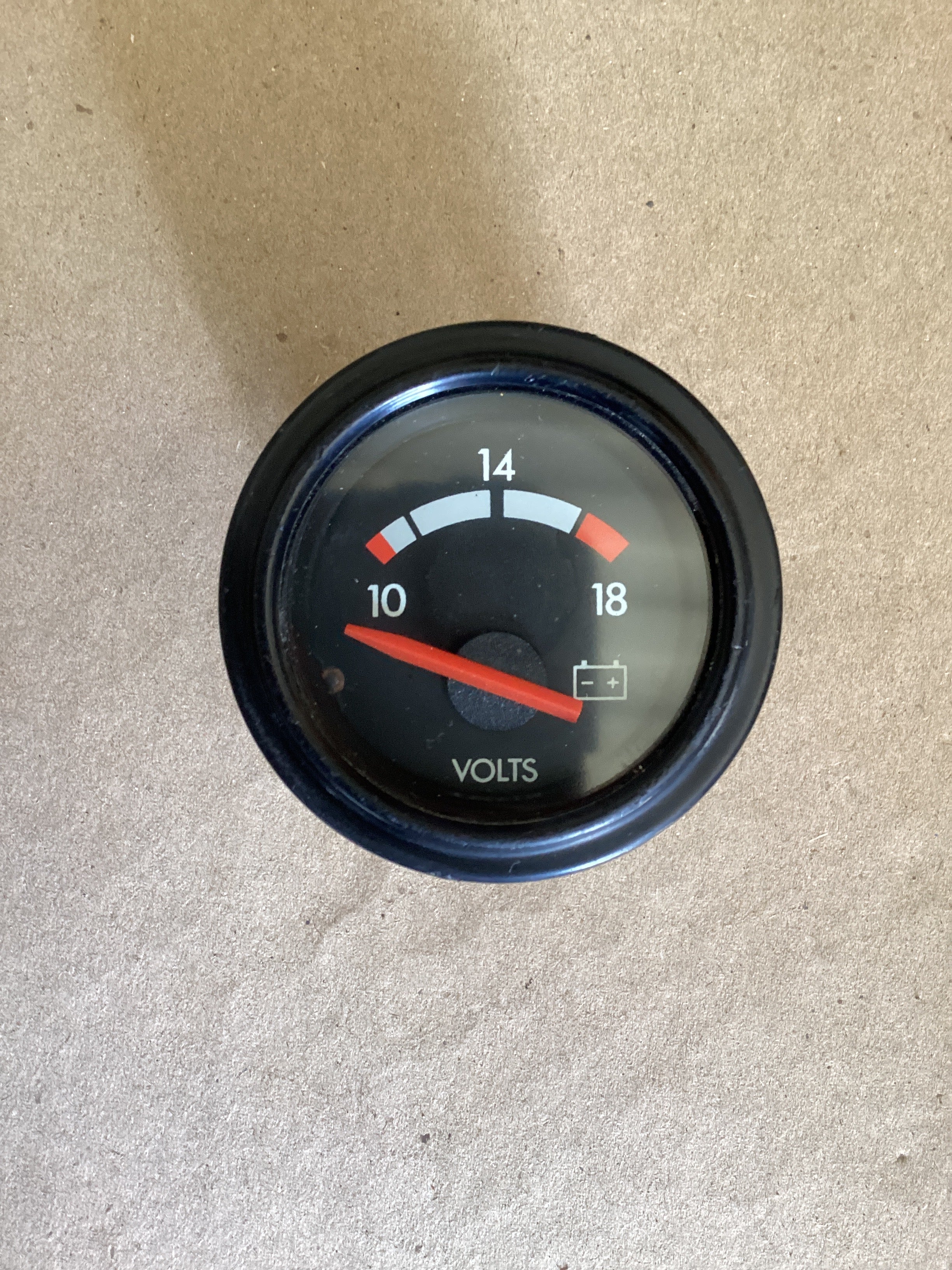 USED | DASHBOARD PANEL VOLTAGE VOLTMETER GAUGE FREIGHTLINER | SKU1,554