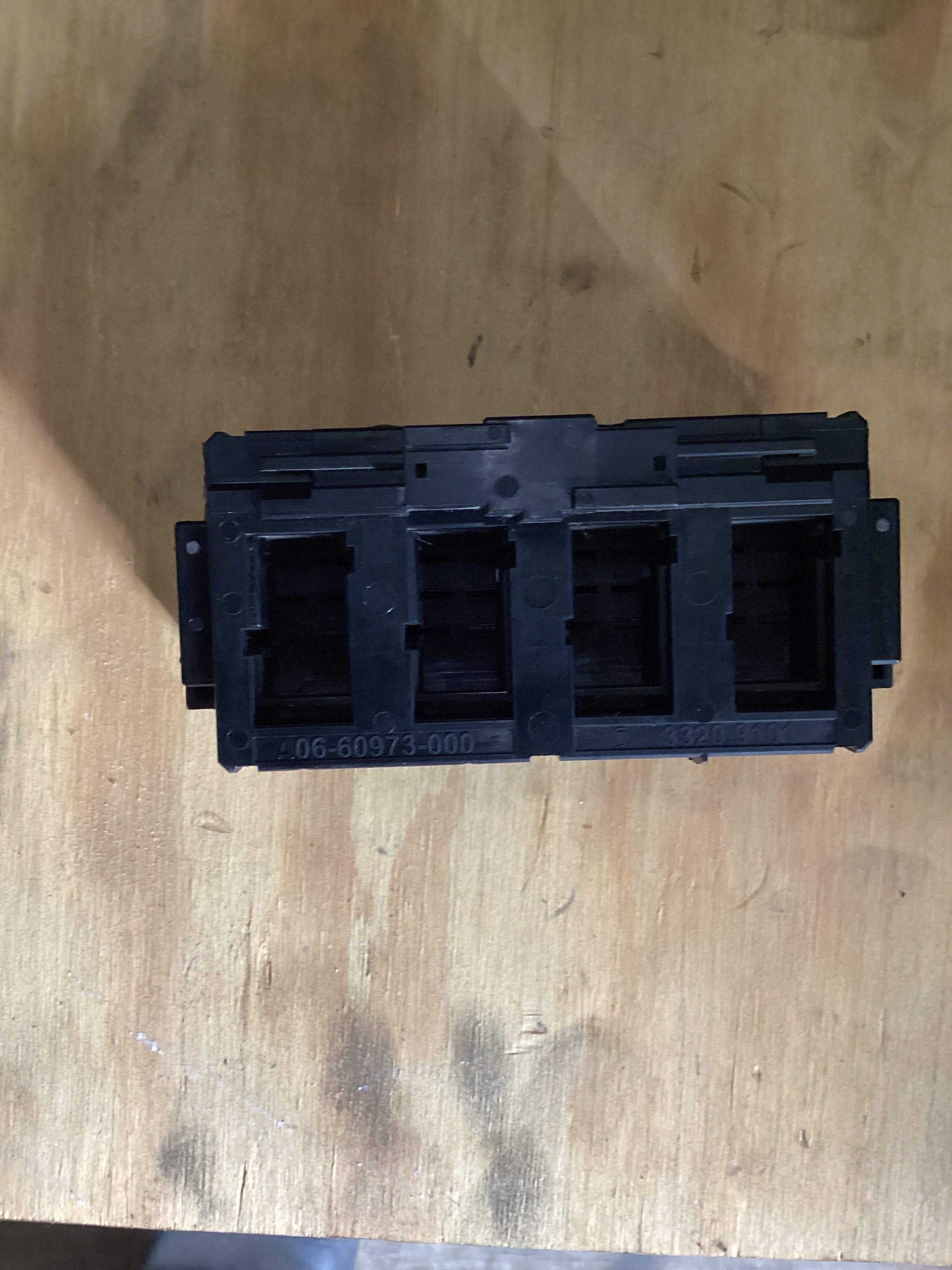 USED | DASH PANEL CRADLE ASSEMBLY FREIGHTLINER CASCADIA | SKU1,468