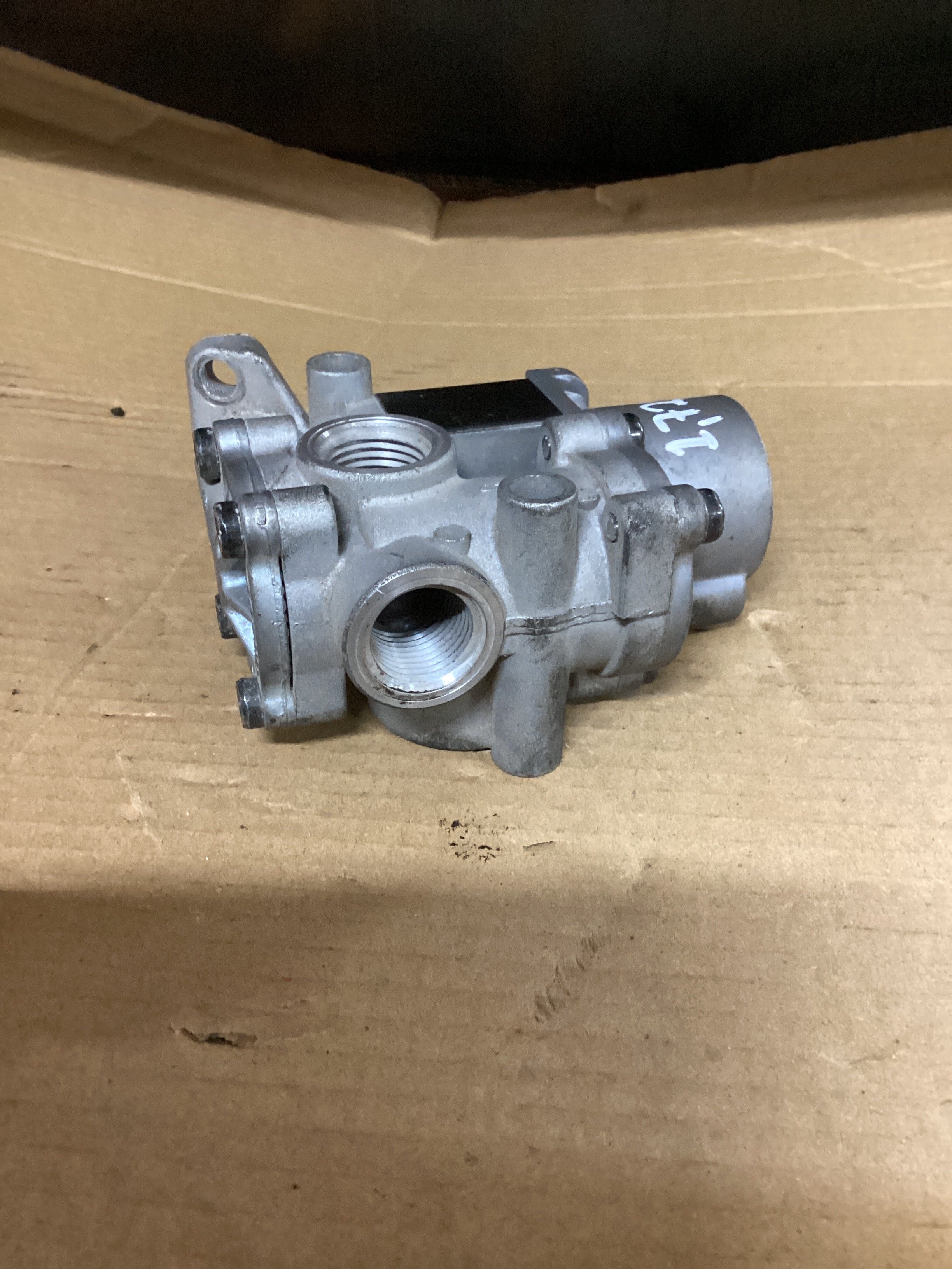 USED | ABS BRAKE VALVE WABCO | SKU1,729