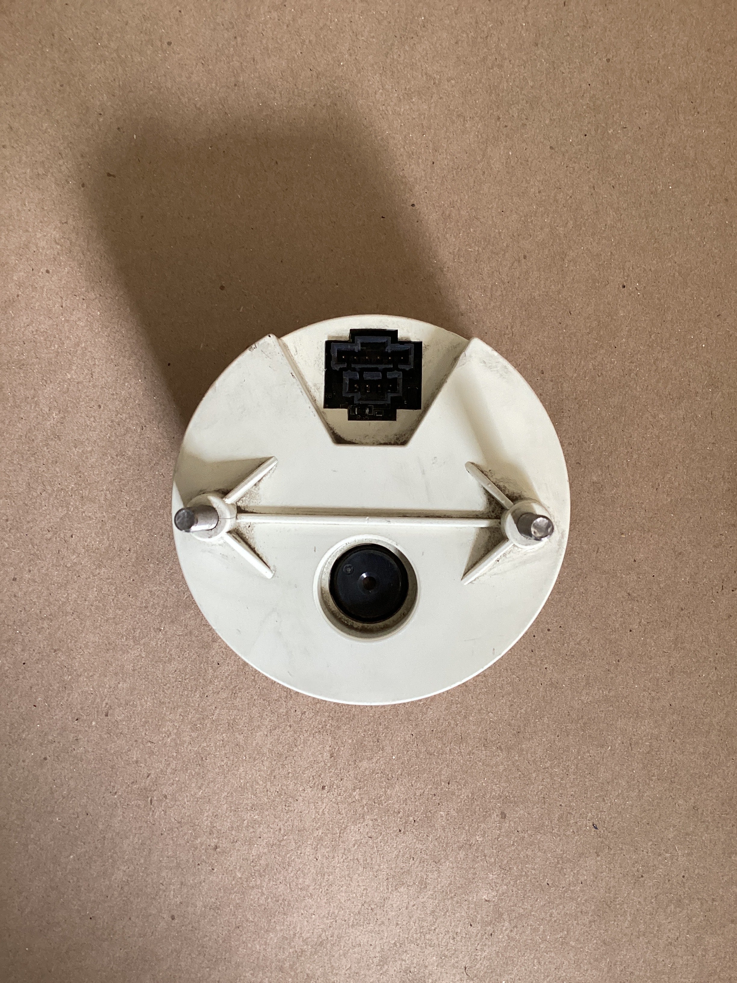 USED | DASHBOARD MPH KM/H SPEEDOMETER GAUGE PETERBILT 387 | SKU1,509