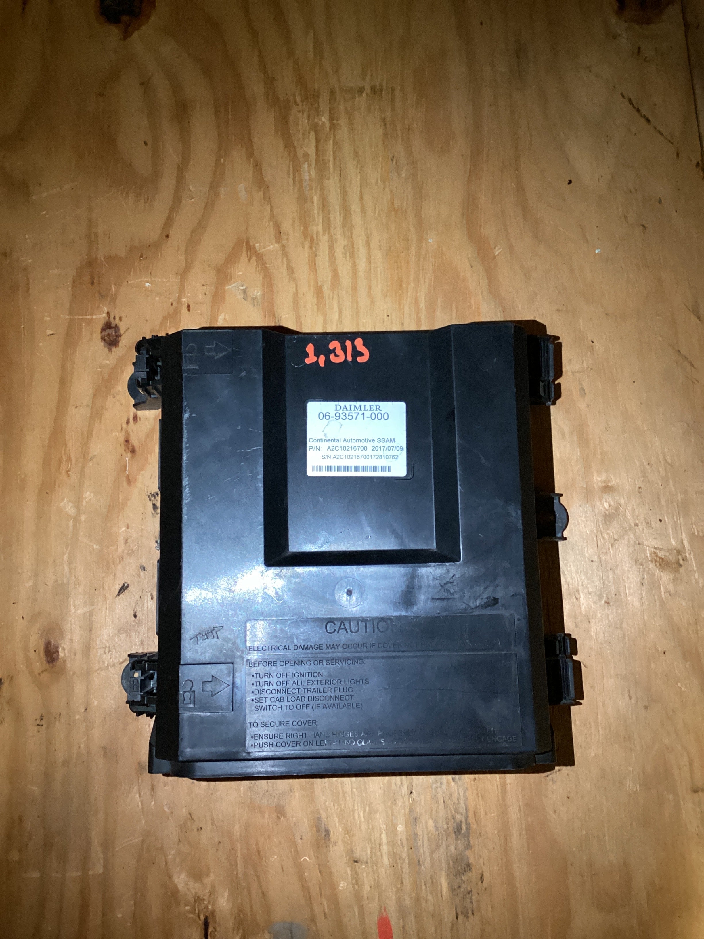 USED| FUSE  SSAM PANEL BOX FREIGHTLINER | | SKU1,313
