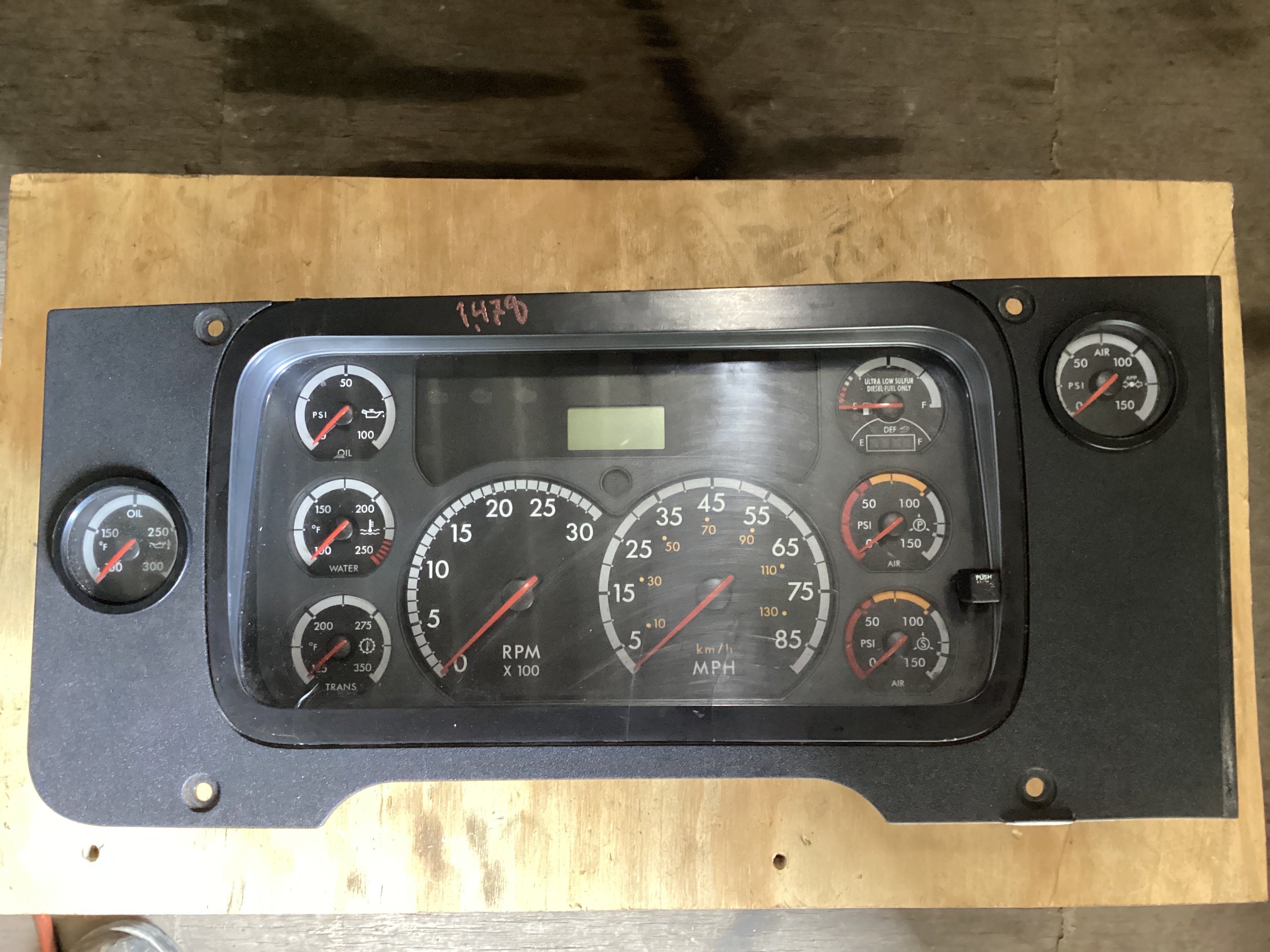 USED | DASHBOARD INSTRUMENT CLUSTER ASSEMBLY FREIGHTLINER | SKU1,478