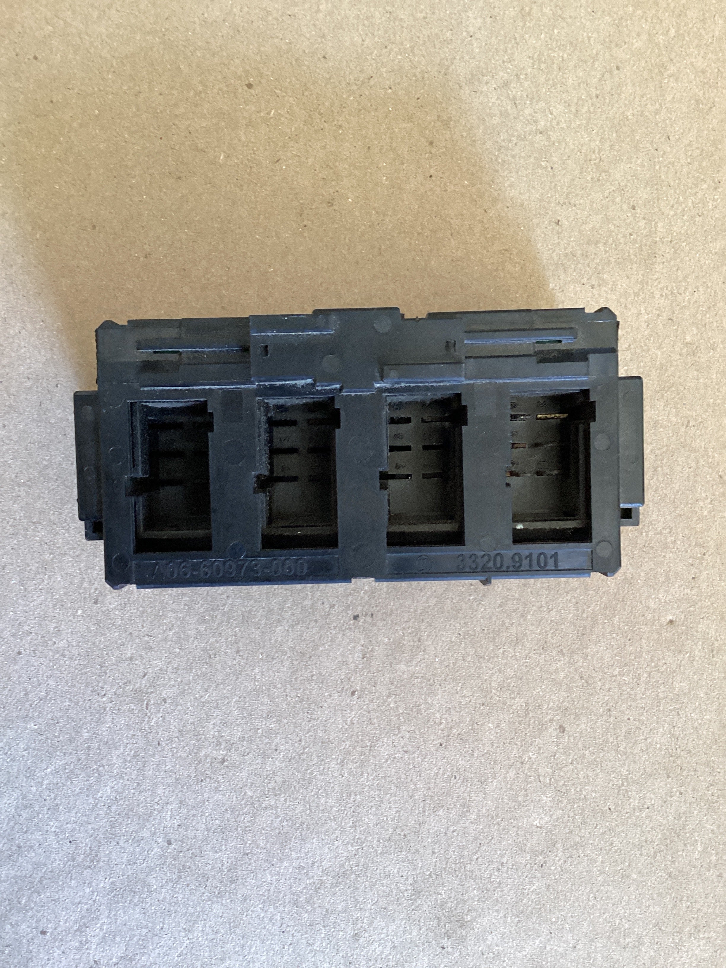USED | DASHBOARD PANEL SWITCH MODULE FREIGHTLINER | SKU1,521