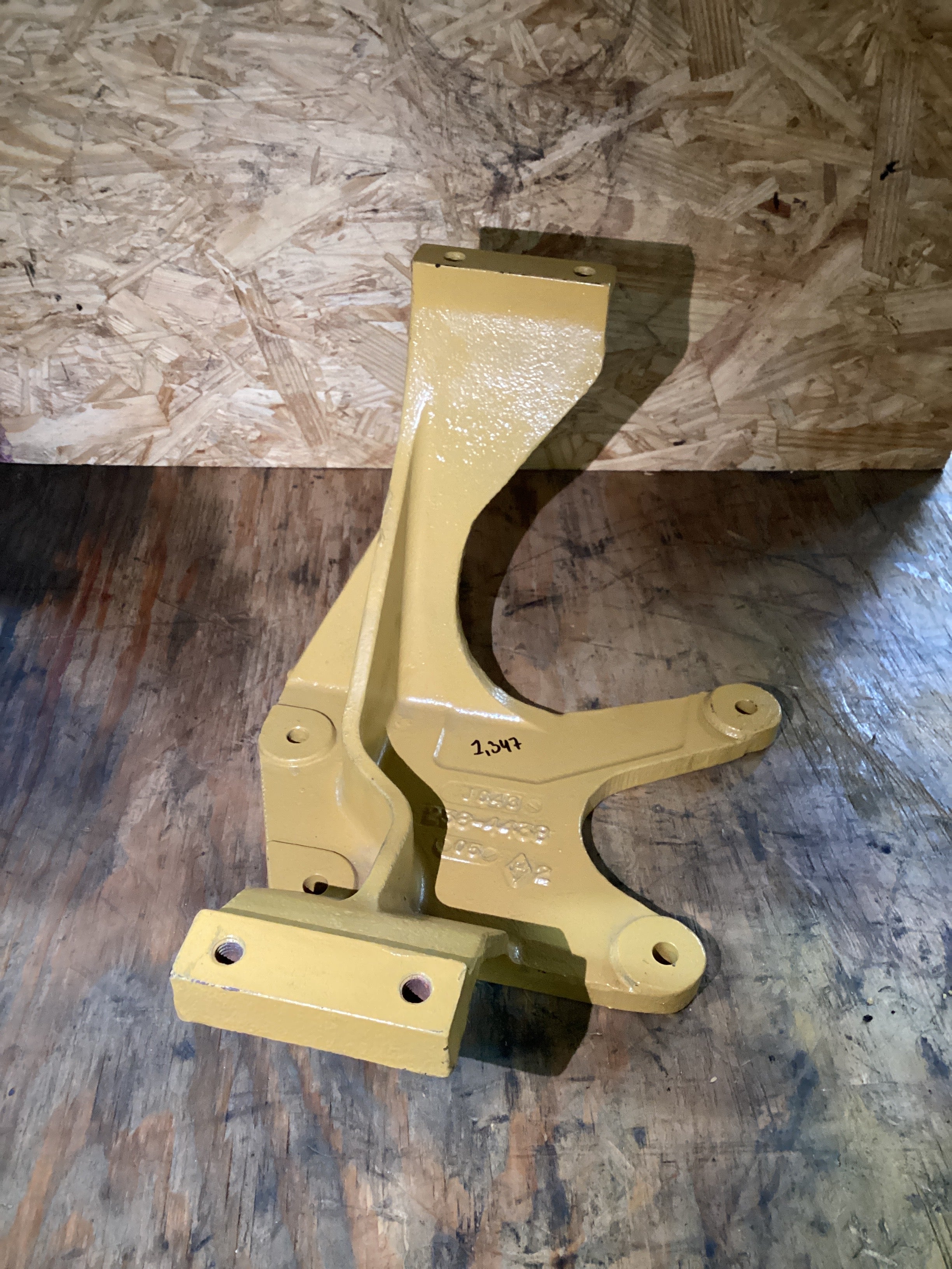 USED | ENGINE PRECOOLER SUPPORT BRACKET CAT C15 | SKU1,347