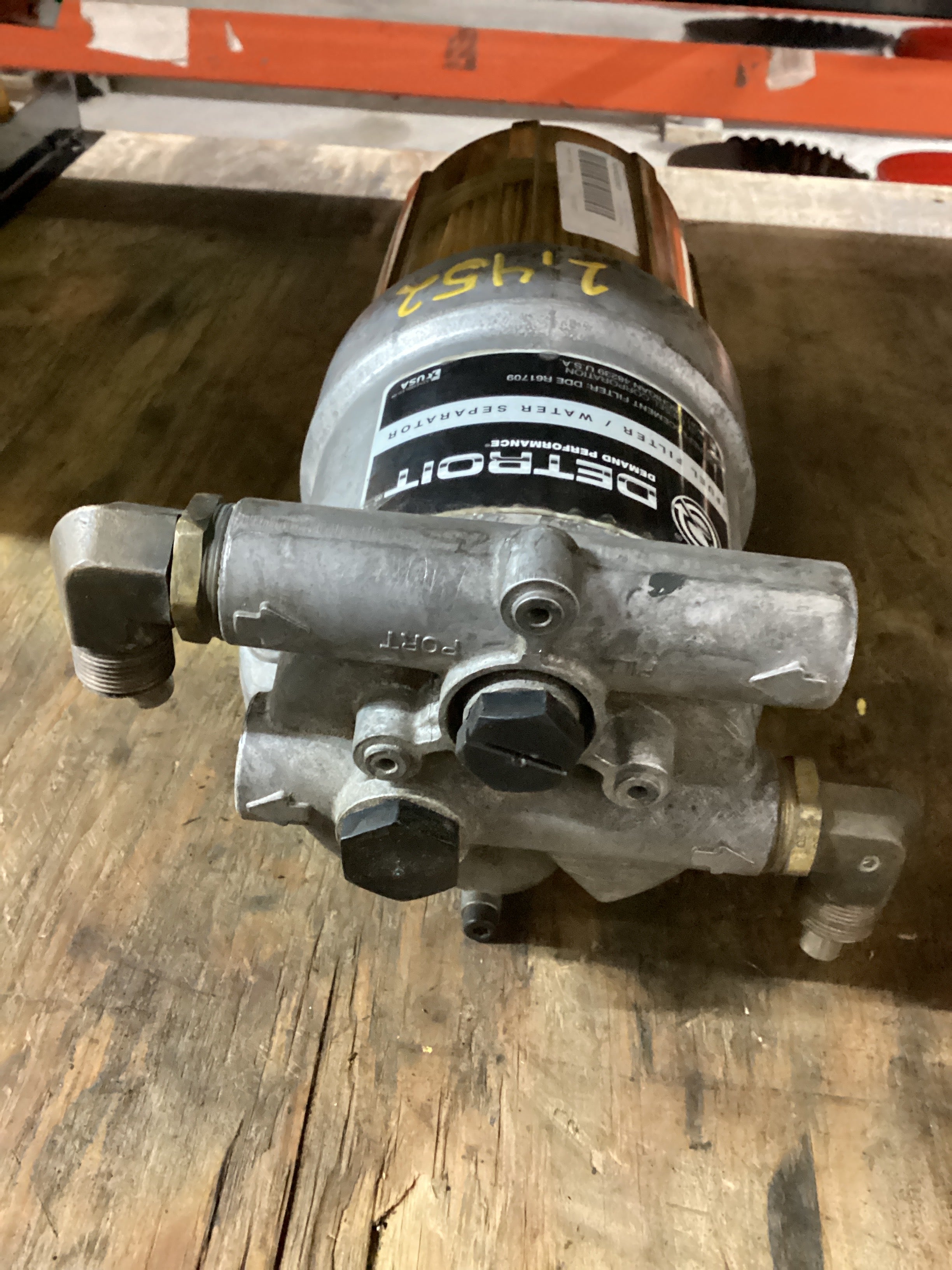 USED | ENGINE FUEL WATER SEPARATOR FILTER HOUSING BASE DETROIT | SKU1,452