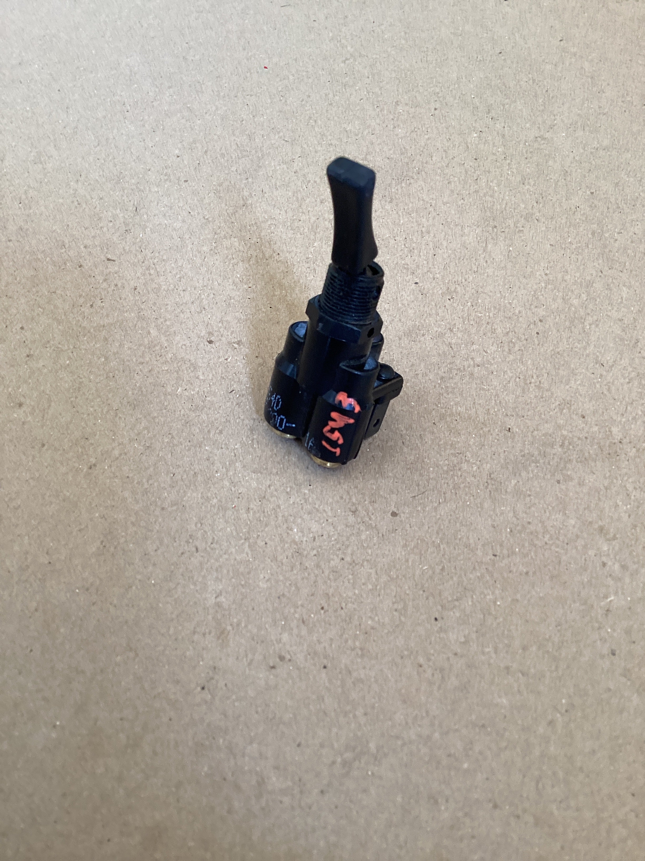 USED | DASHBOARD PANEL VALVE PADDLE MODULE AIR TOGGLE SWITCH PETERBILT & KENWORTH | SKU1,543