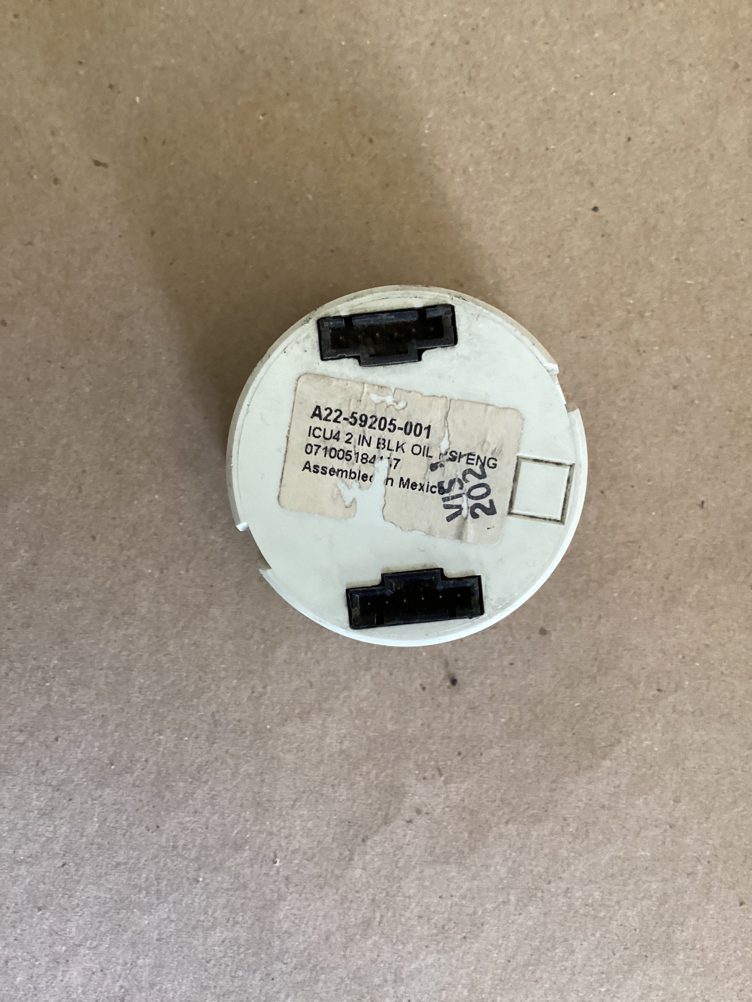 USED | DASHBOARD OIL PRESSURE GAUGE FREIGHTLINER | SKU1,490
