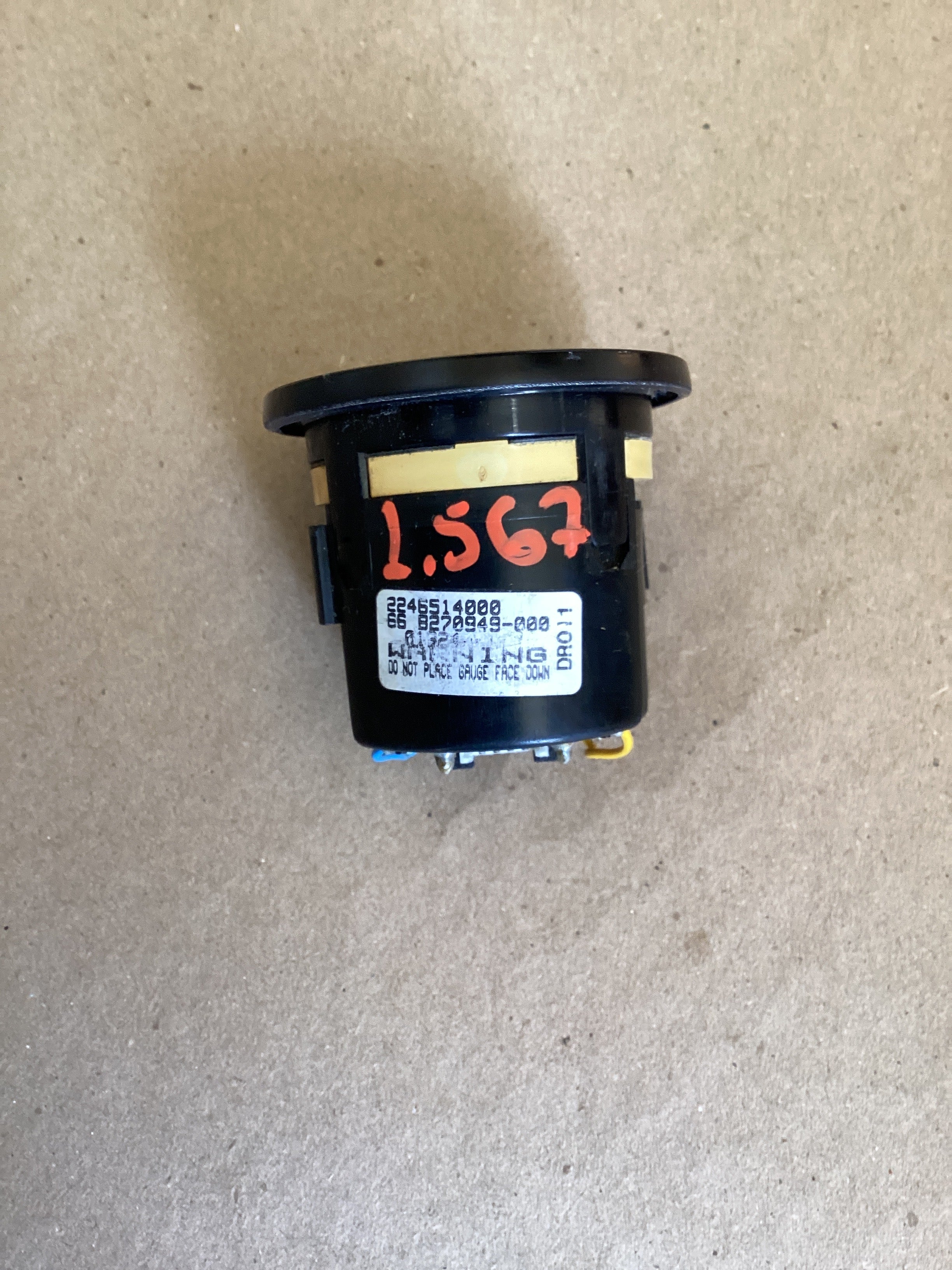 USED | DASHBOARD PANEL FUEL LEVEL GAUGE FREIGHTLINER | SKU1,567
