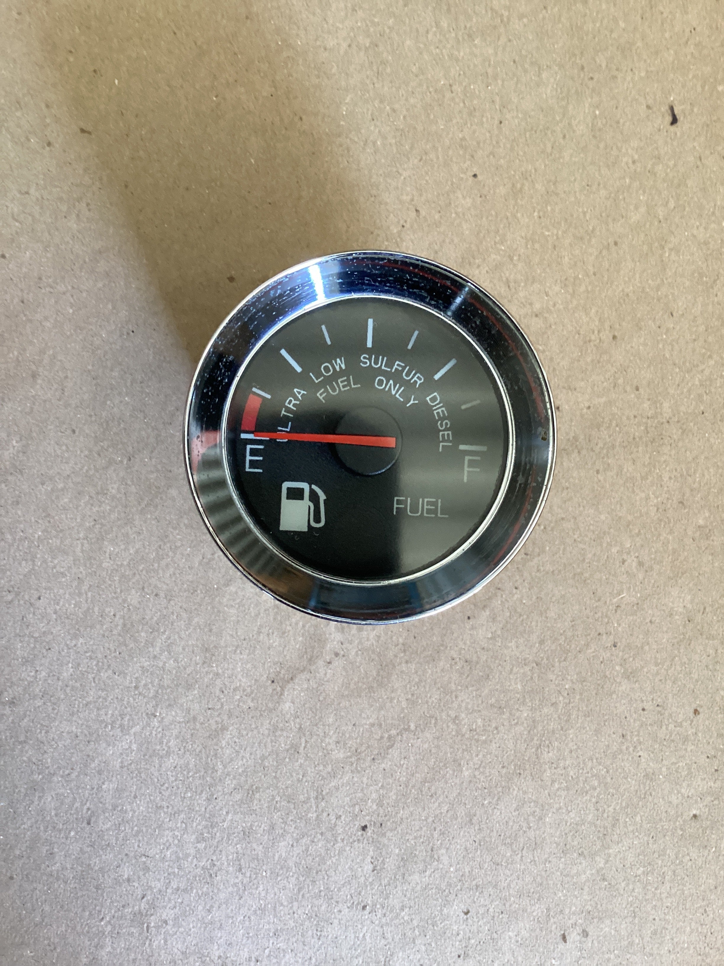 USED | DASHBOARD PANEL FUEL LEVEL GAUGE KENWORTH | SKU1,551