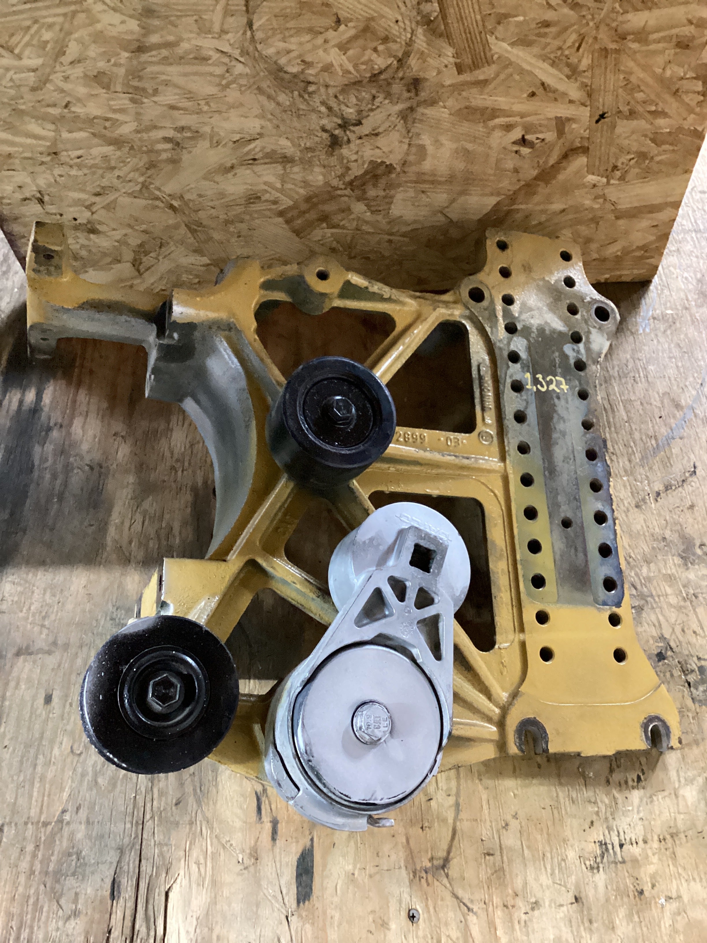 USED | ENGINE ACCESSORIES MAIN BRACKET CAT C13 | SKU1,327
