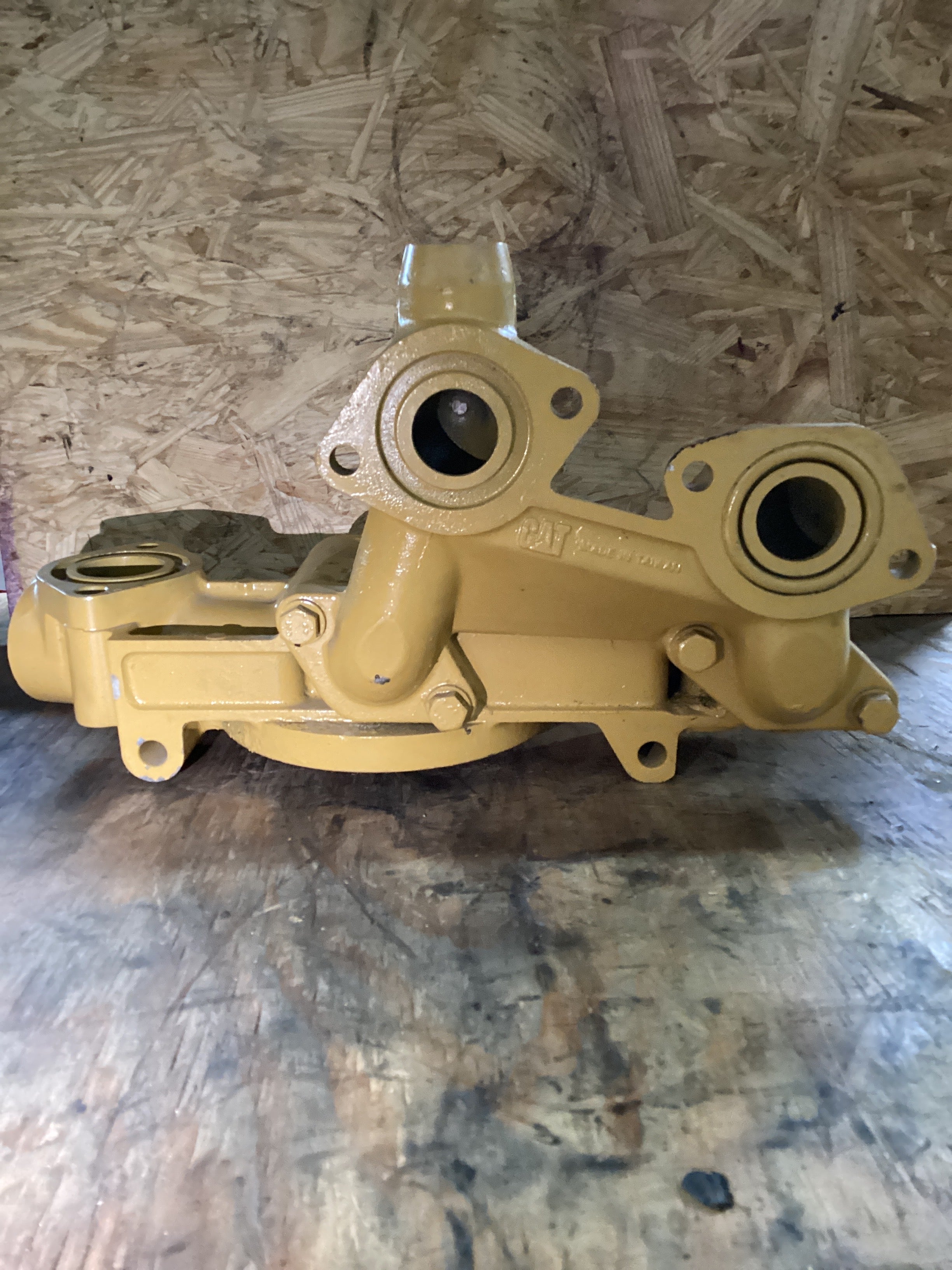 USED | ENGINE OIL FILTER BASE CAT C15 | SKU1,348