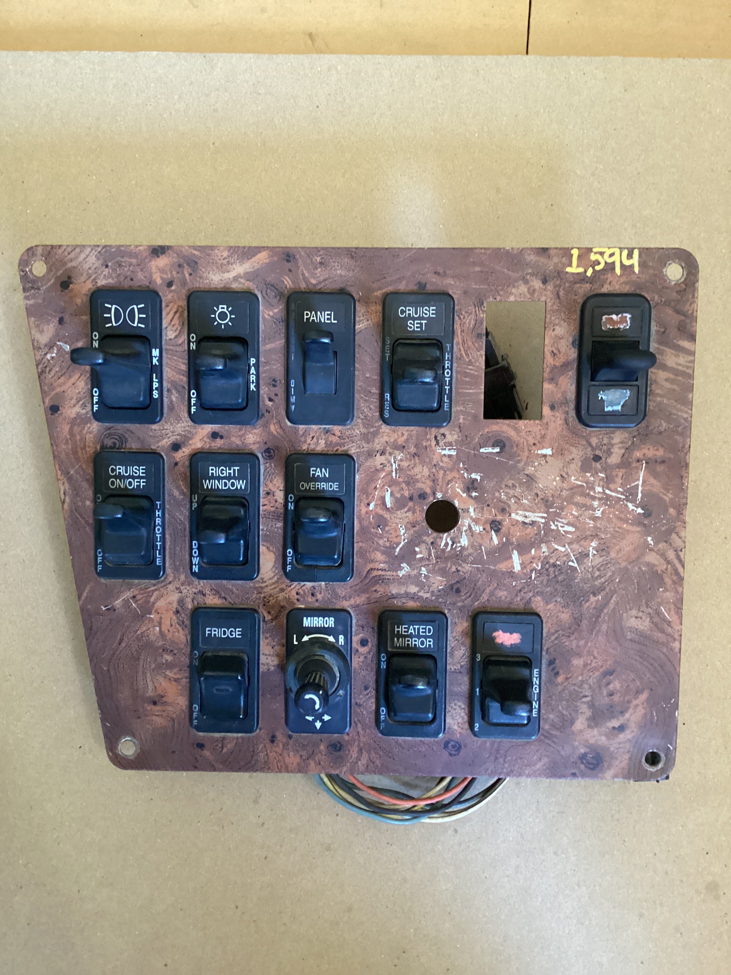 USED | DASHBOARD PANEL MAIN CONTROL SWITCHES ASSEMBLY INTERNATIONAL | SKU1,594